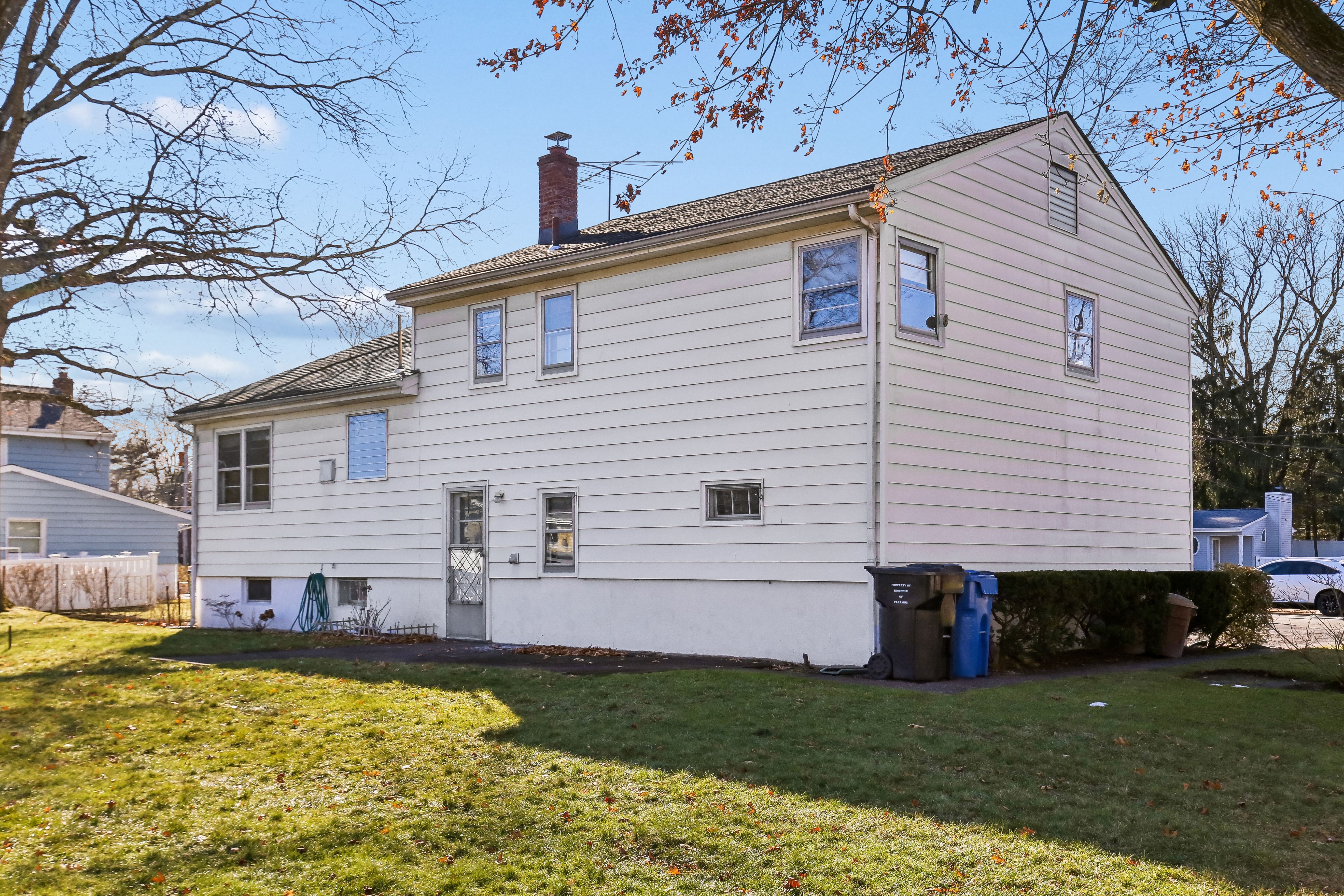 295 Georgian Drive 