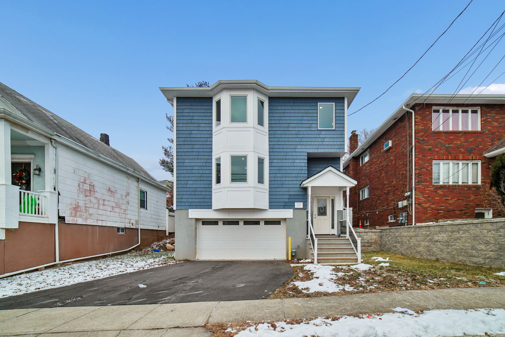 255 Westminster Place 