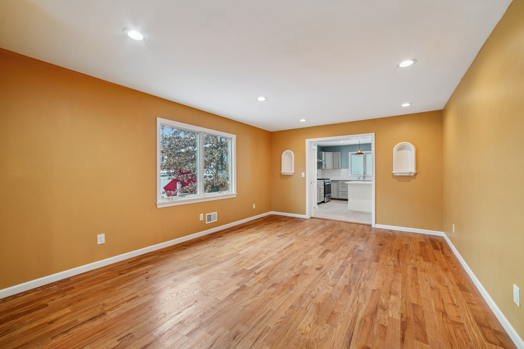 255 Westminster Place 