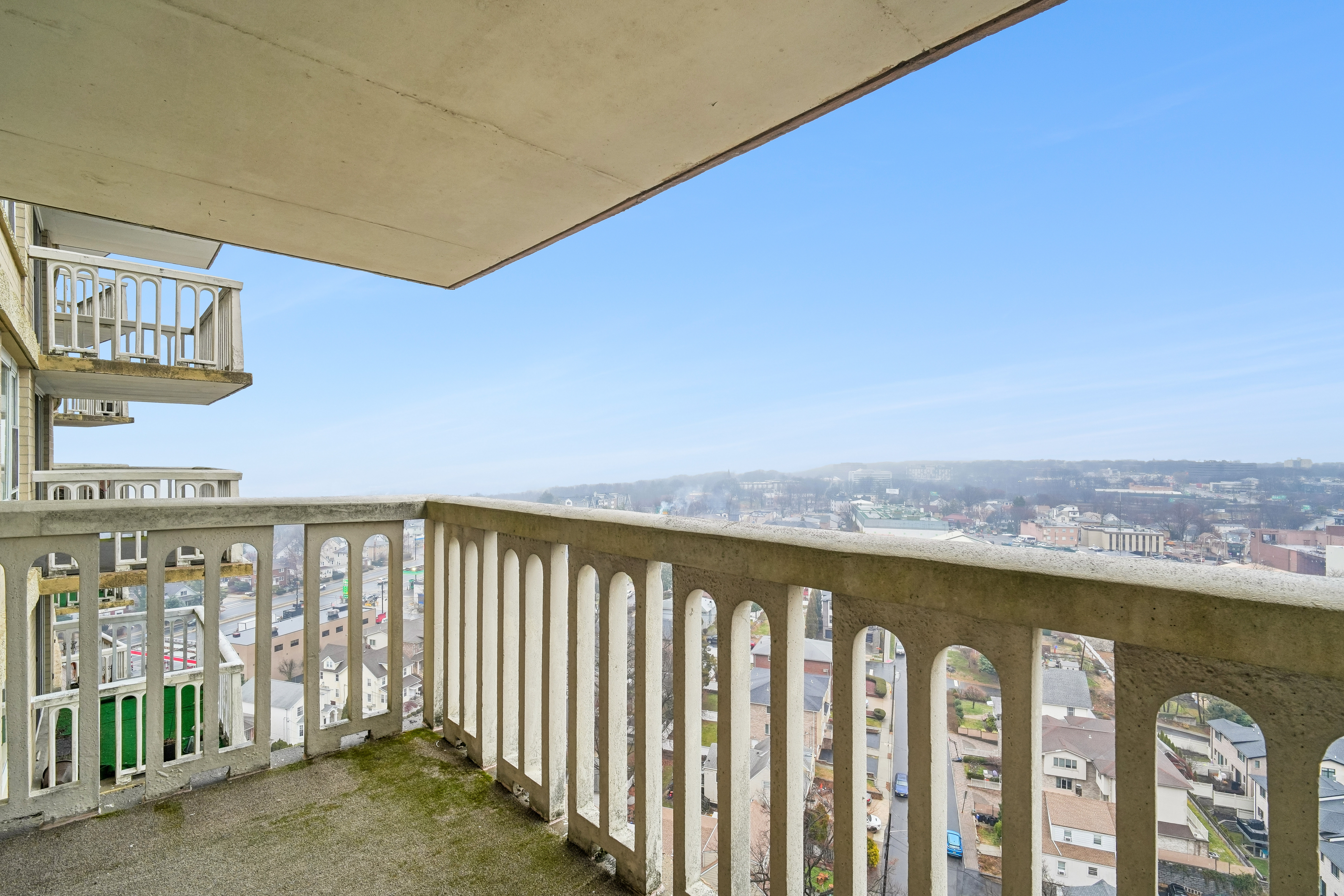 555 North Avenue #19W 