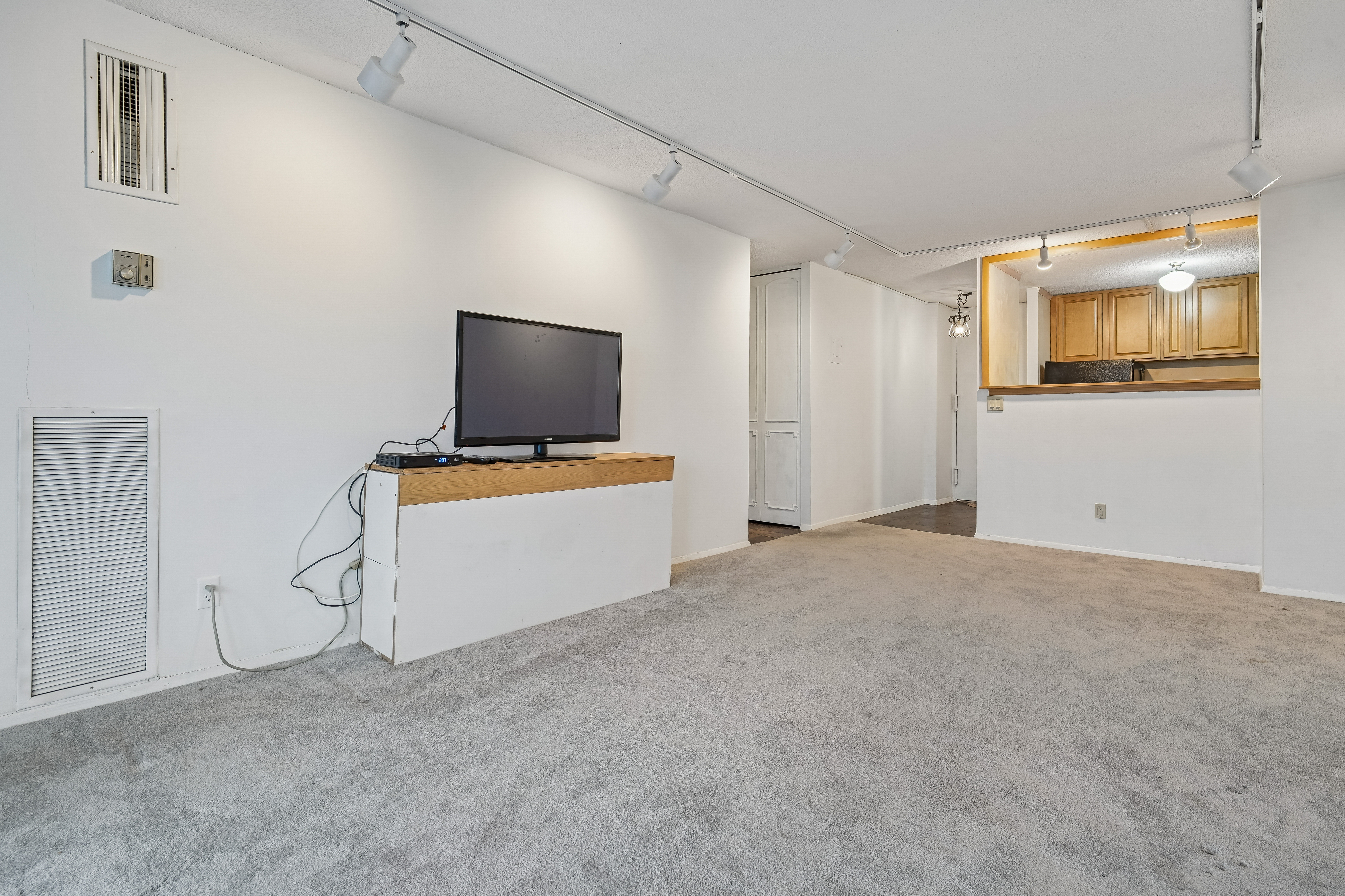 555 North Avenue #19W 