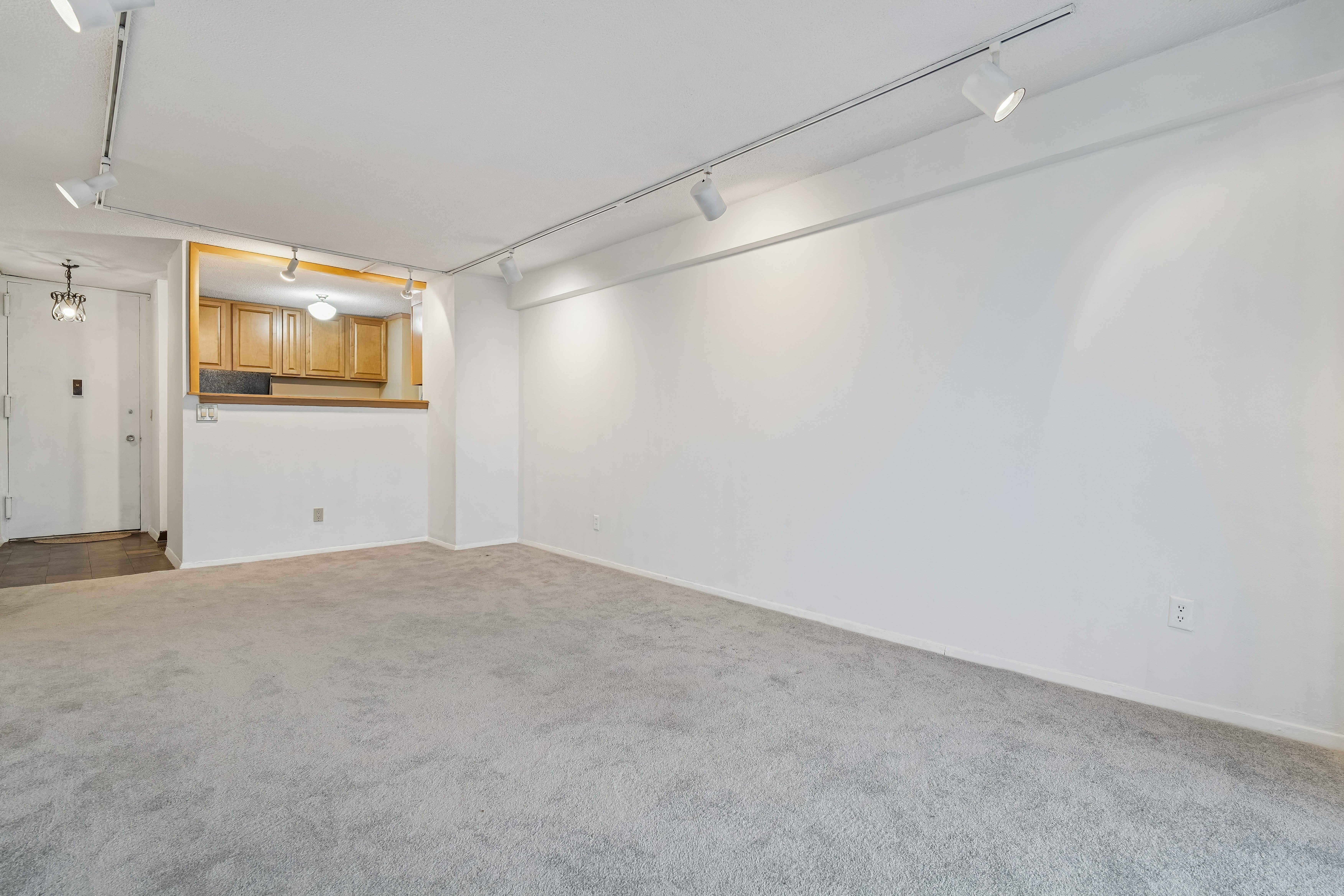 555 North Avenue #19W 