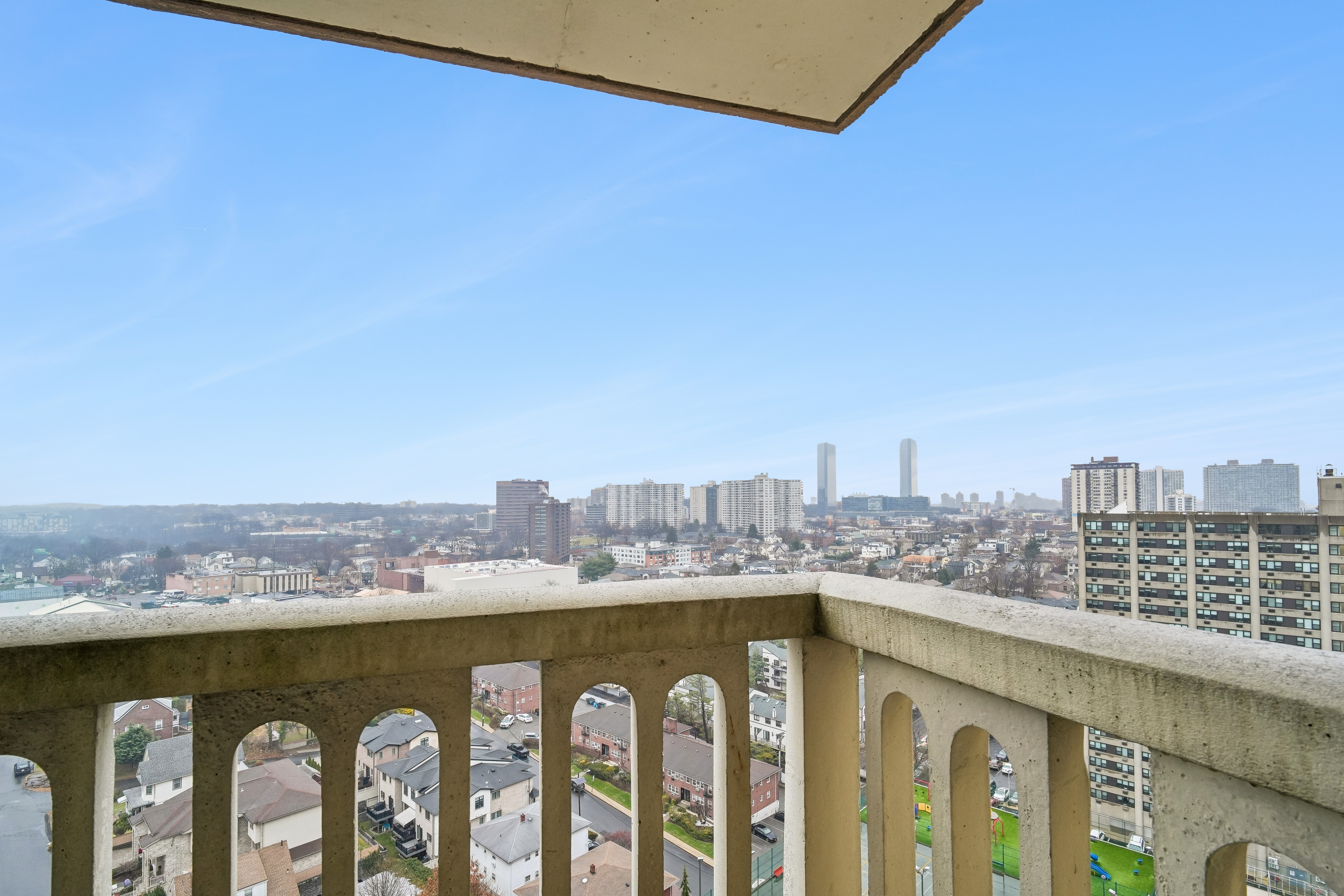 555 North Avenue #19W 