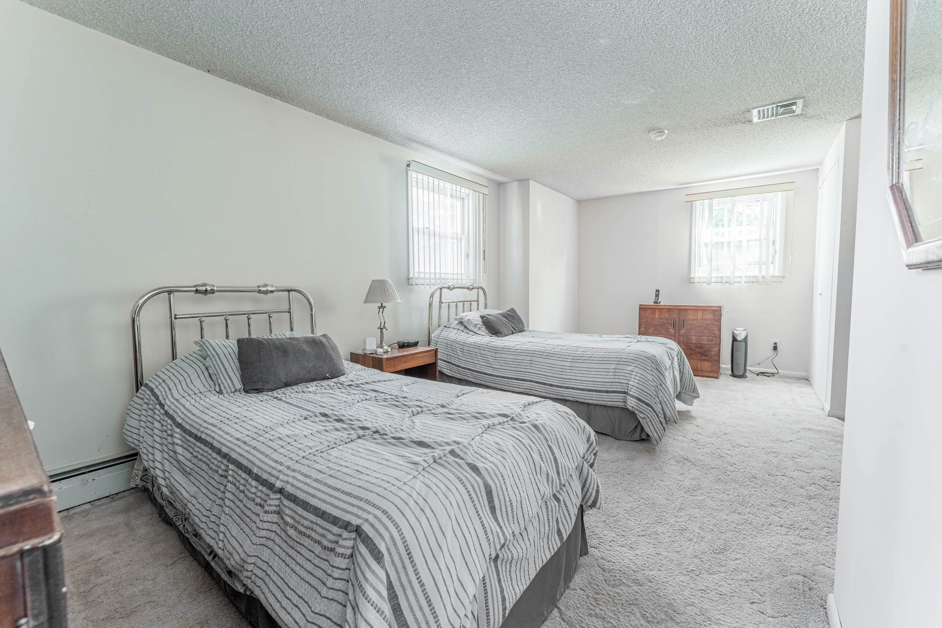 1806 Rensselaer Road 