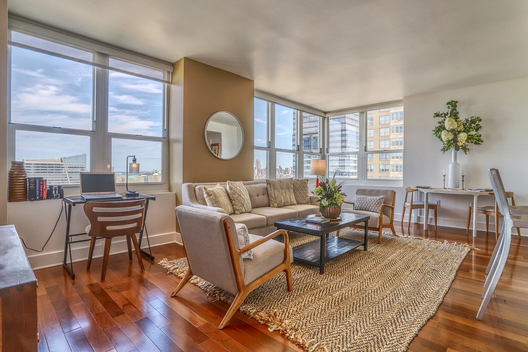 88 Morgan St Unit# 3902