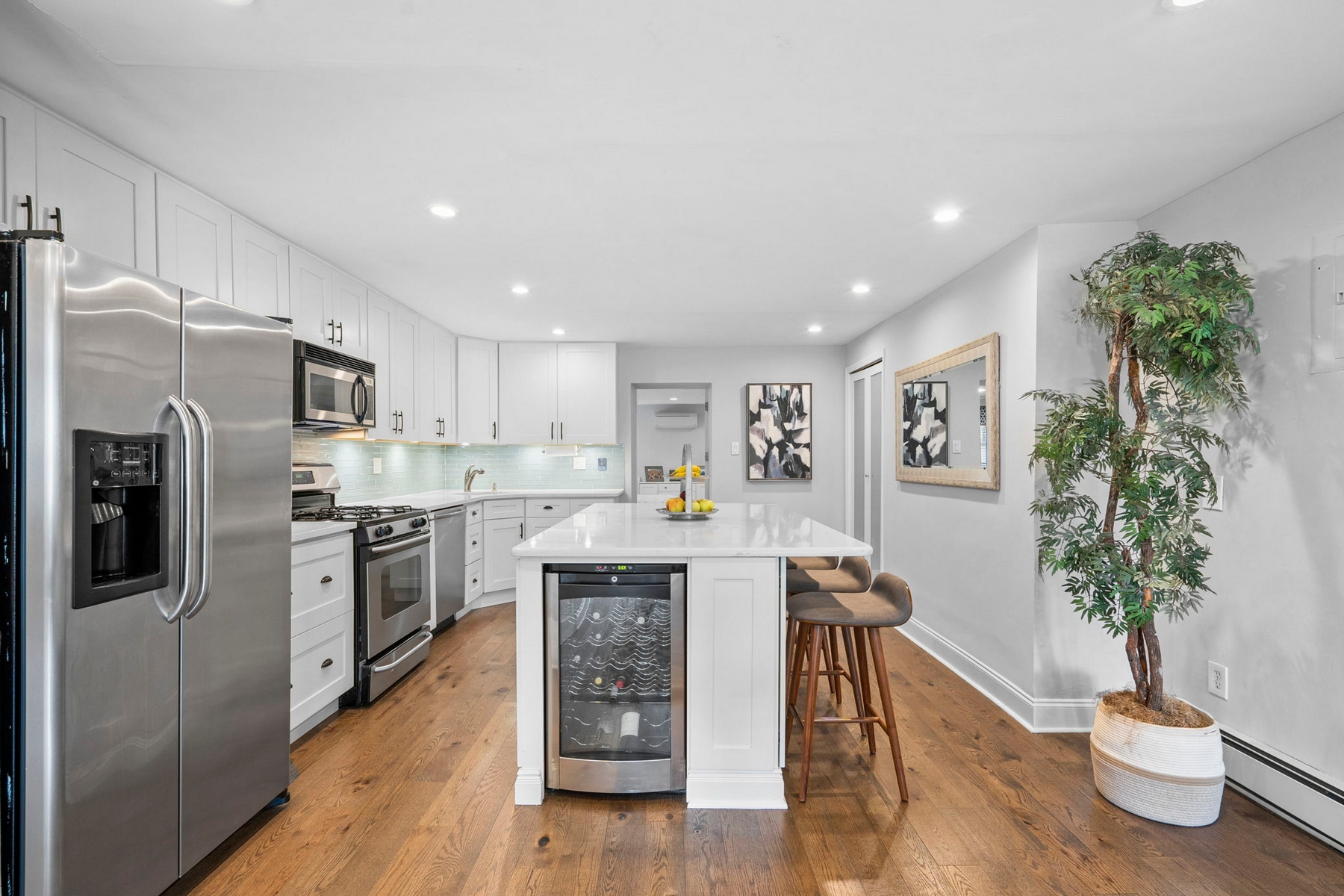 331 Varick Street, #1 