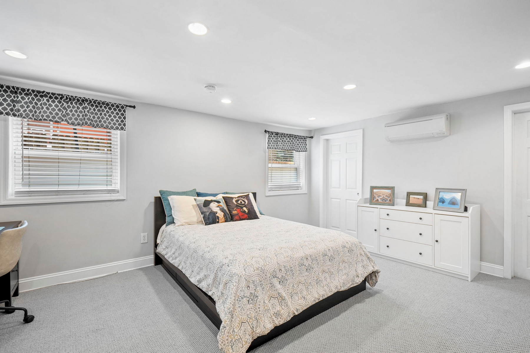 331 Varick Street, #1 