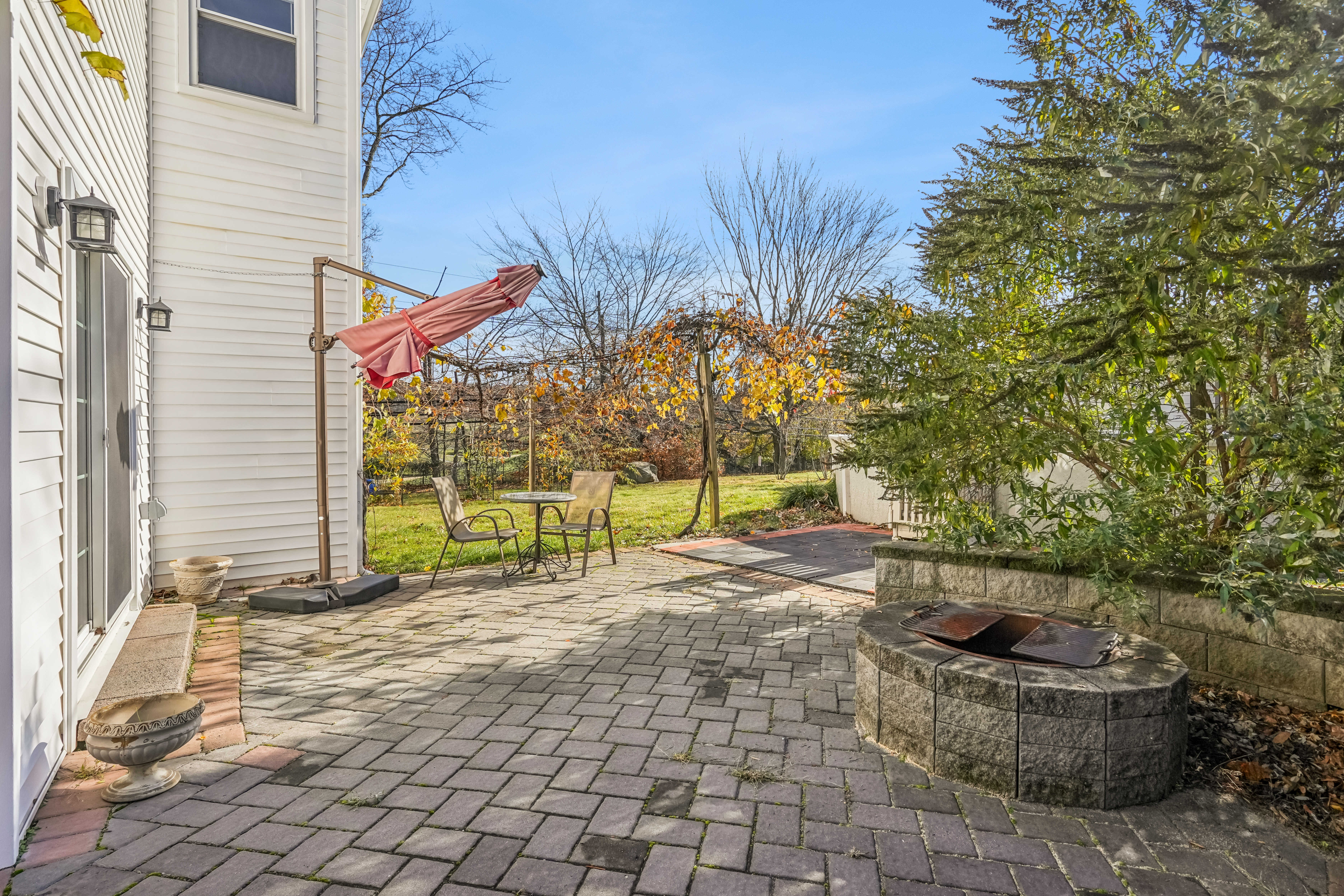 145 Pleasant Valley Way Unit# 1