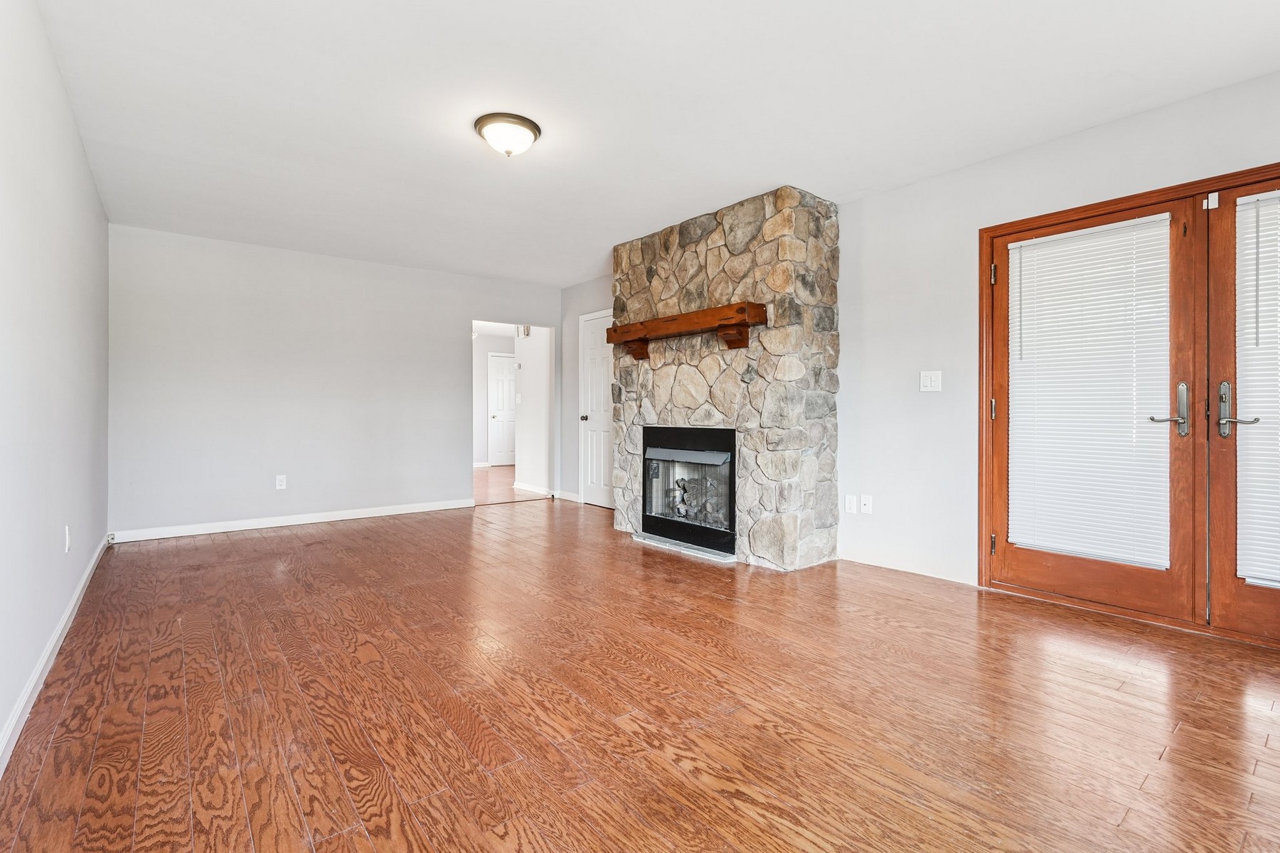 145 Pleasant Valley Way Unit# 1