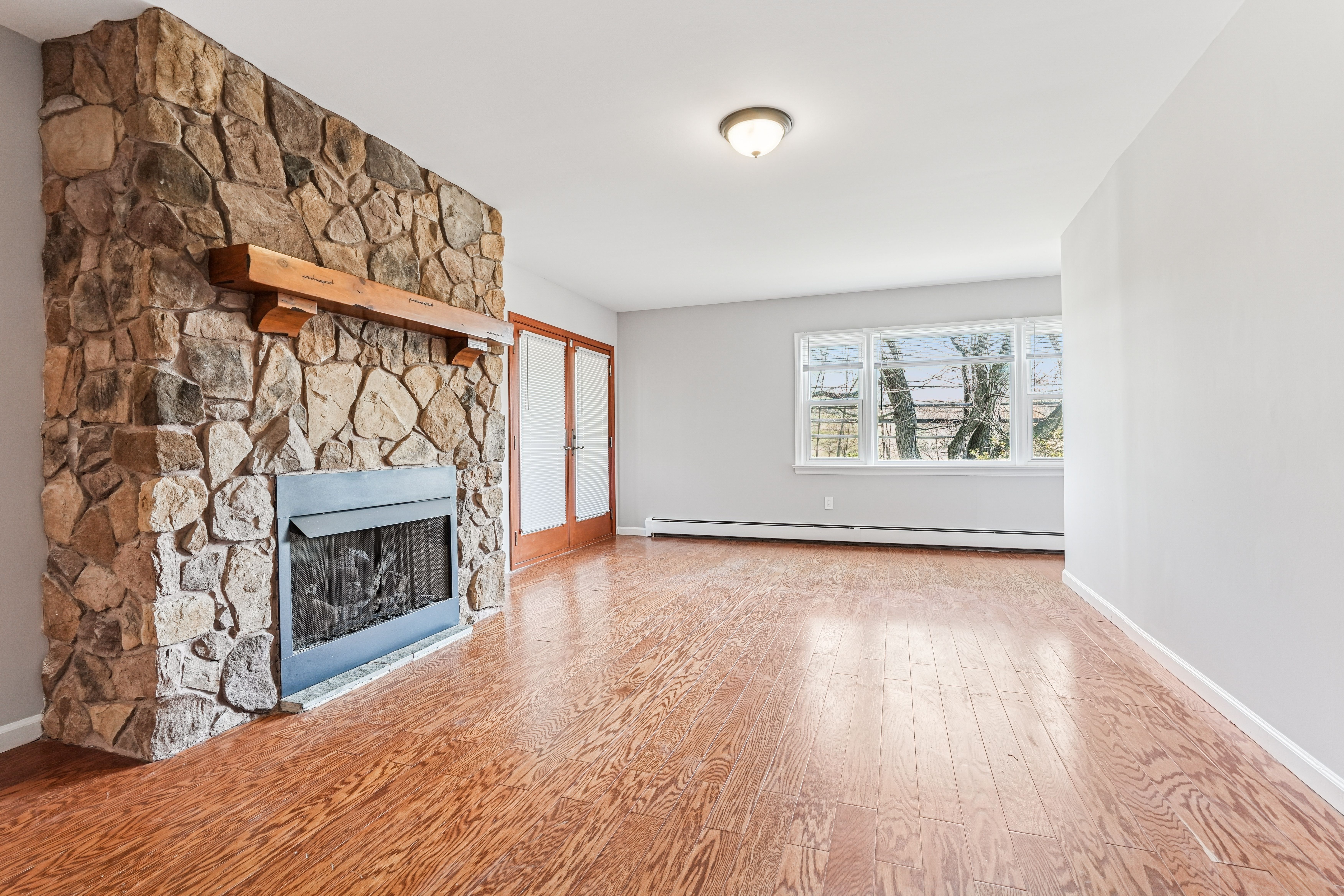 145 Pleasant Valley Way Unit# 1