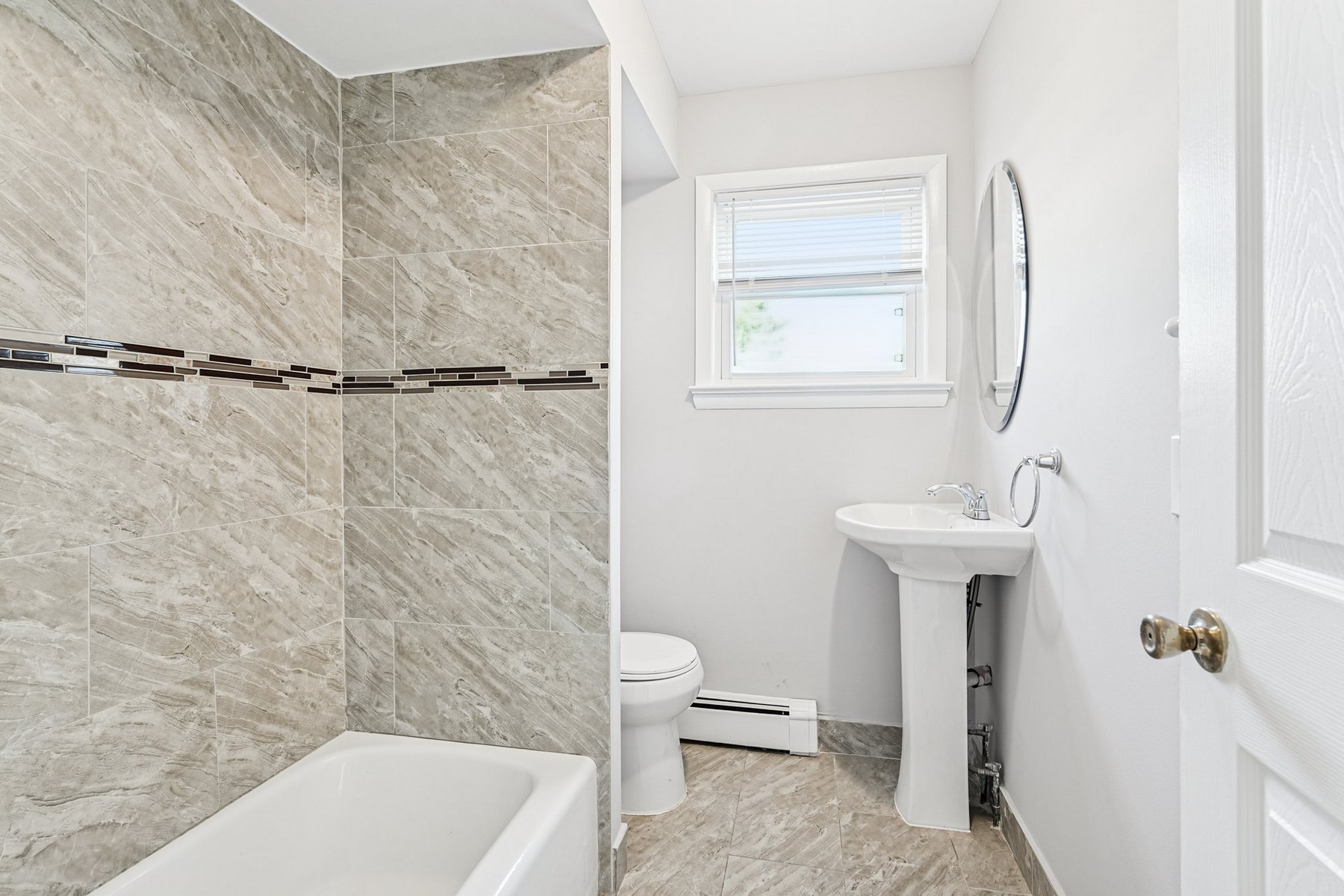 145 Mount Pleasant Avenue, unit 2 