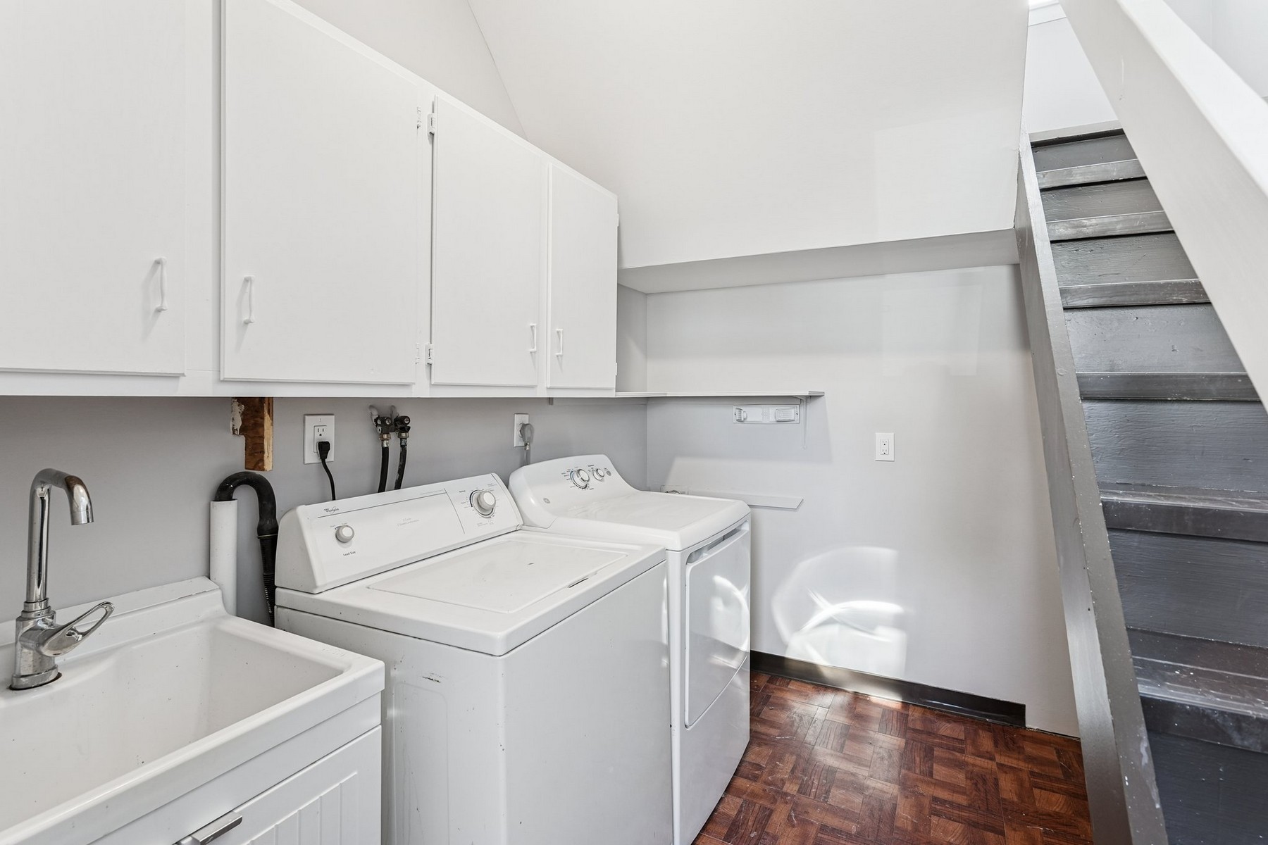 145 Mount Pleasant Avenue, unit 2 