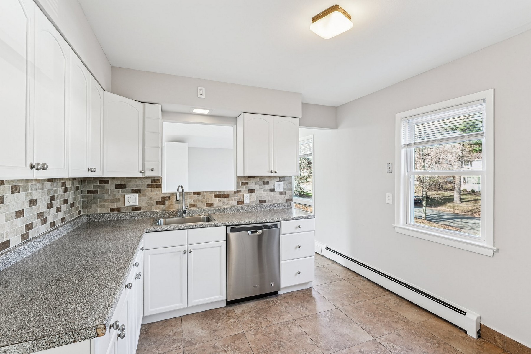 145 Mount Pleasant Avenue, unit 2 