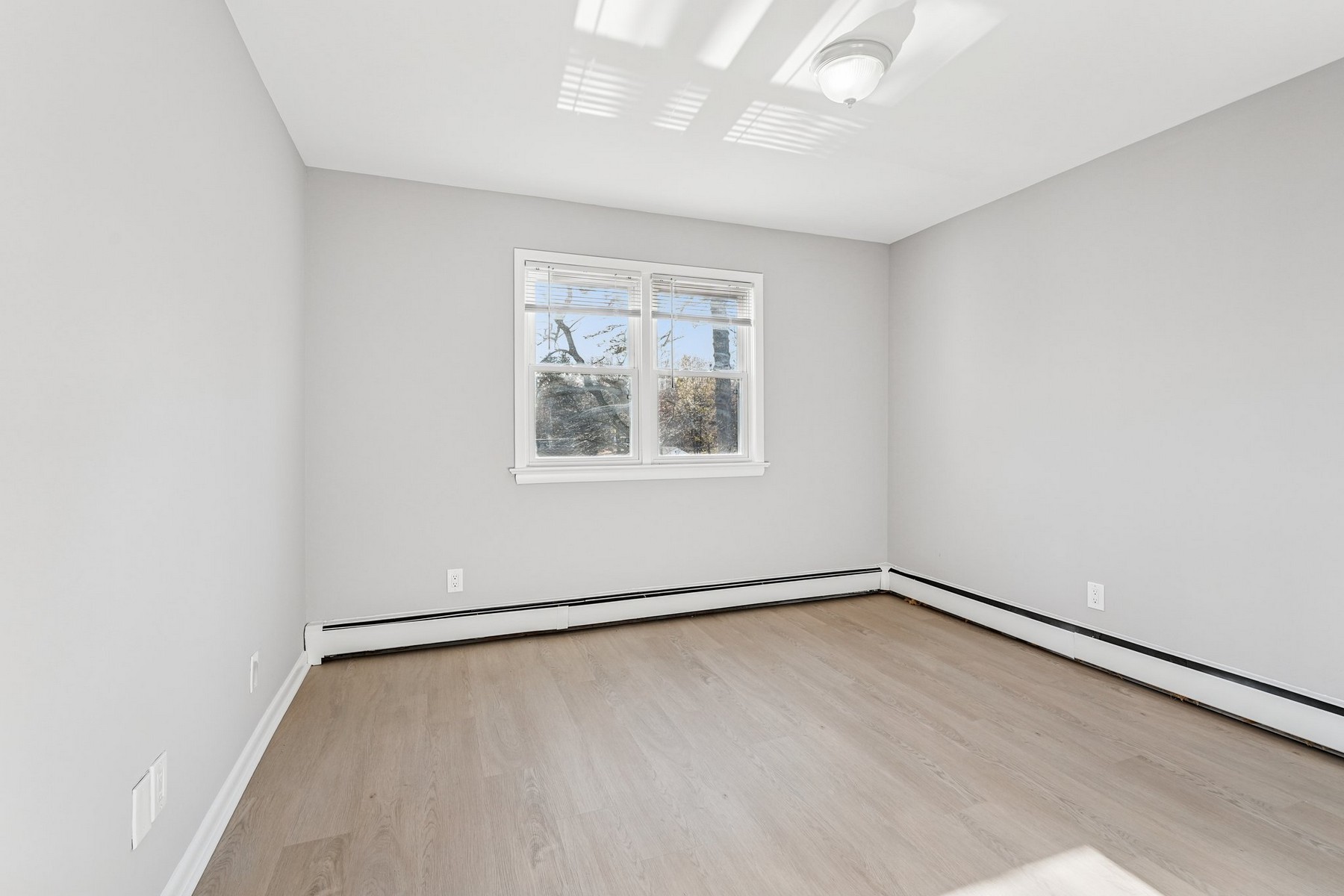 145 Mount Pleasant Avenue, unit 2 