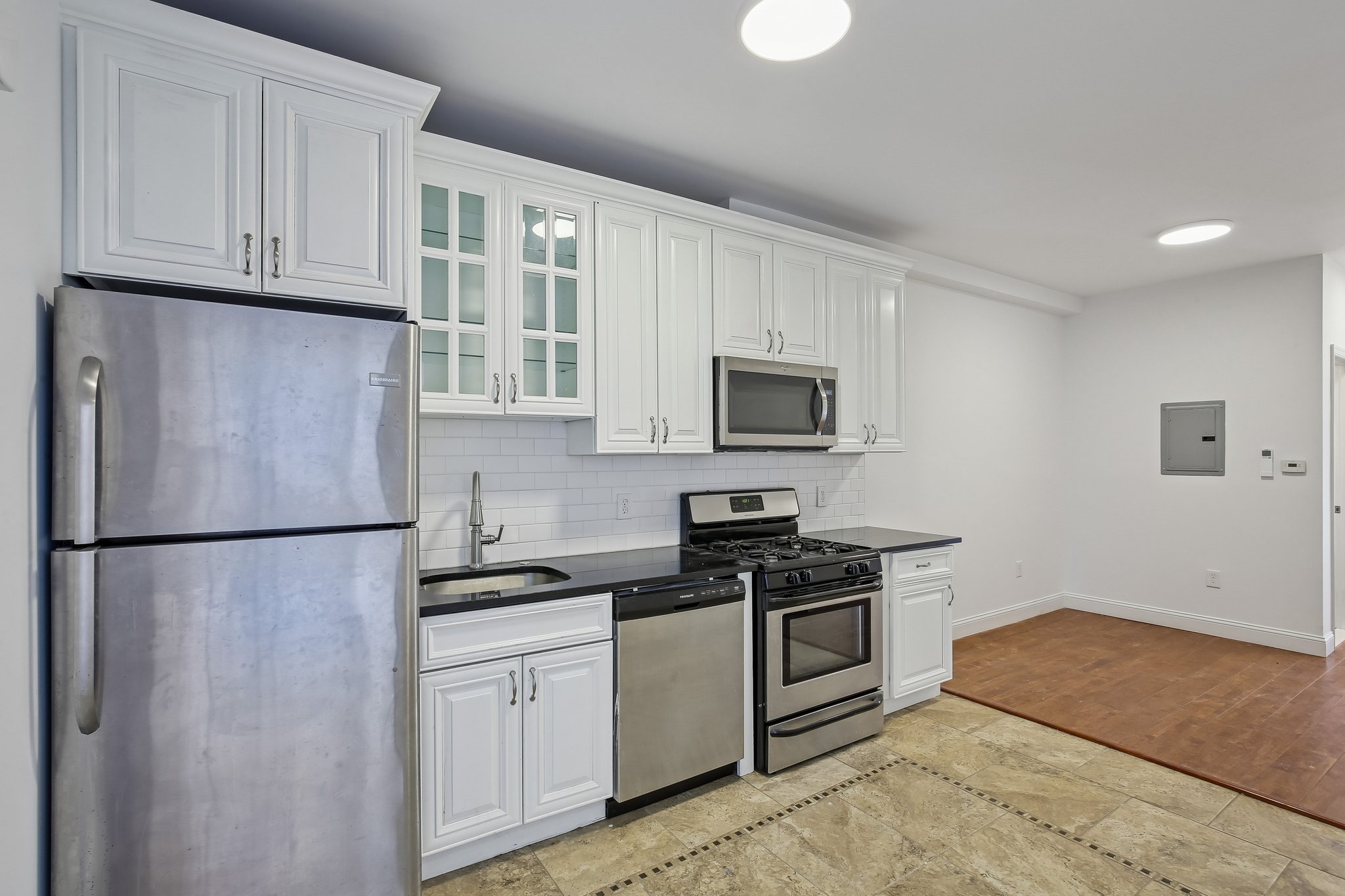 76 Hutton St Unit# #5