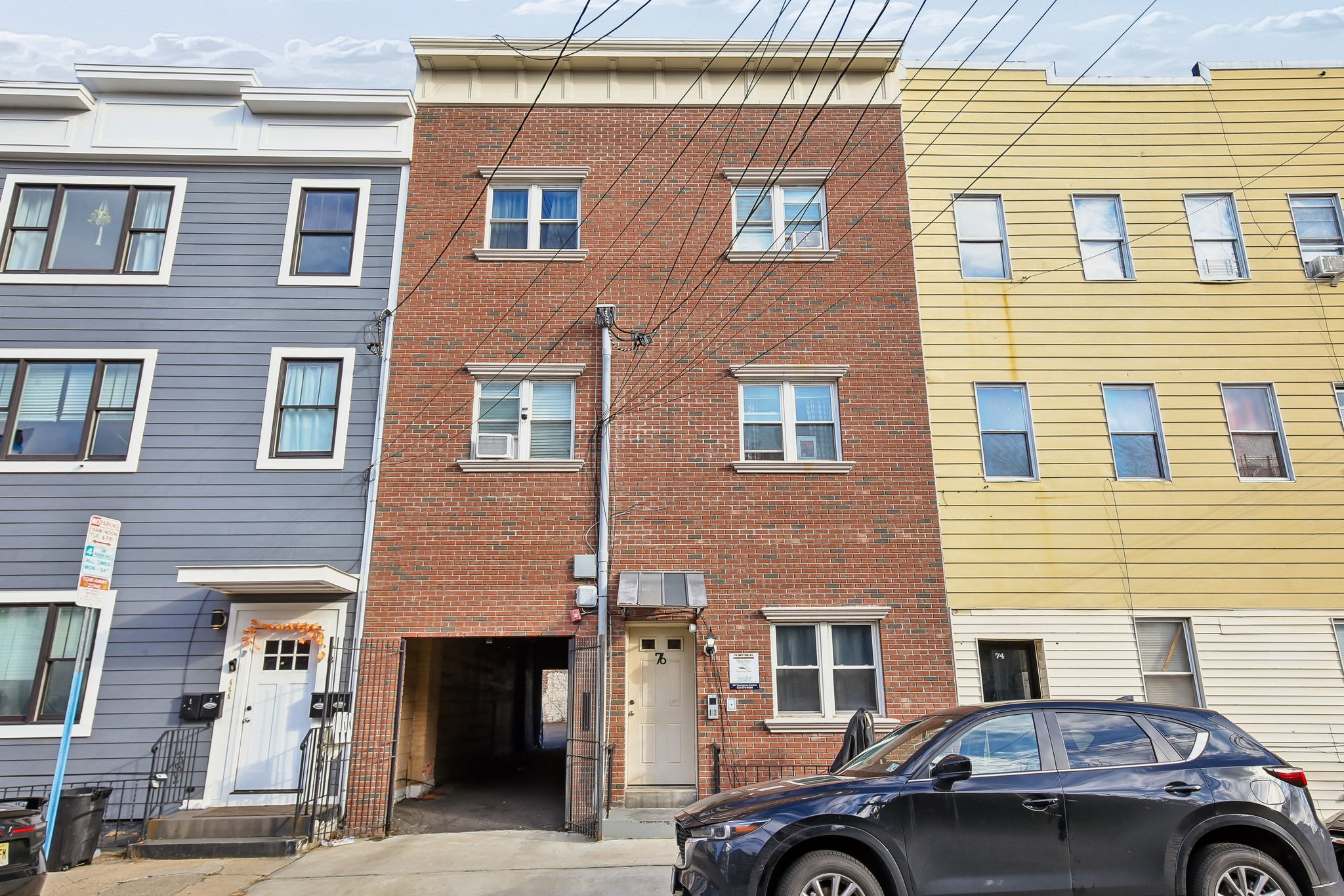 76 Hutton St Unit# #5