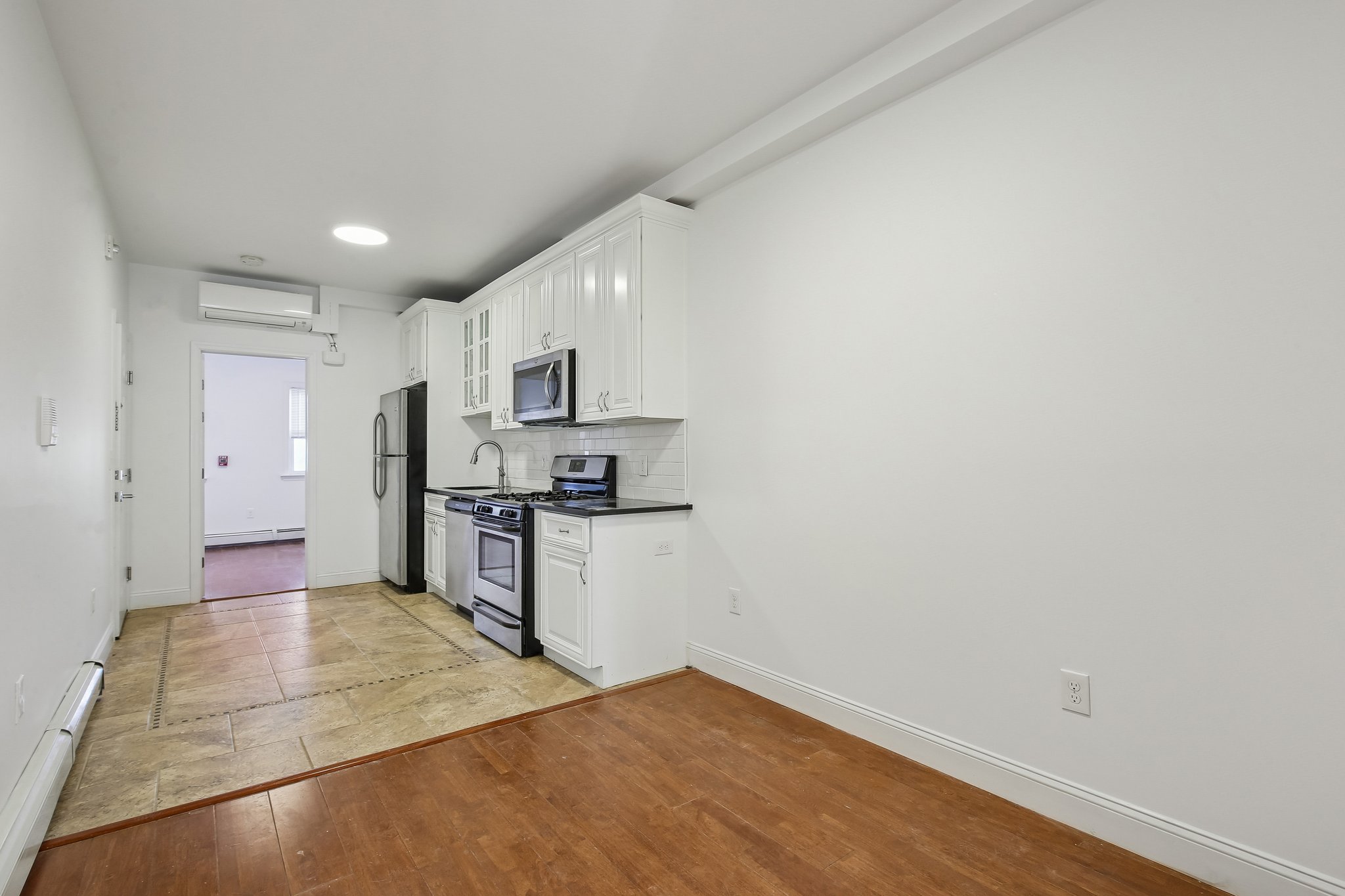 76 Hutton St Unit# #5