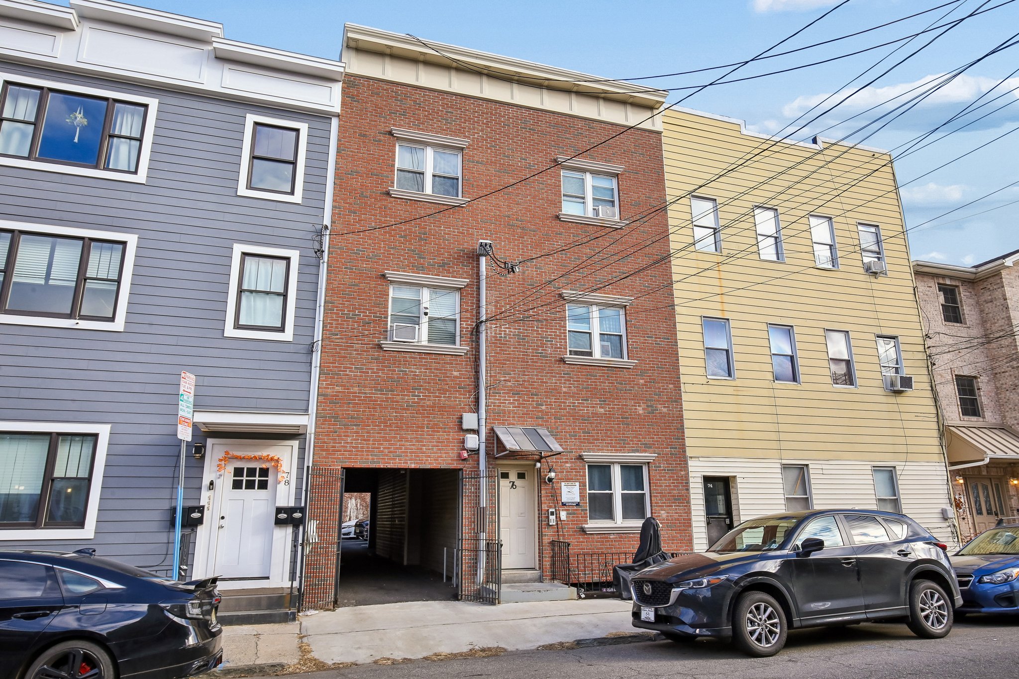 76 Hutton St Unit# #5