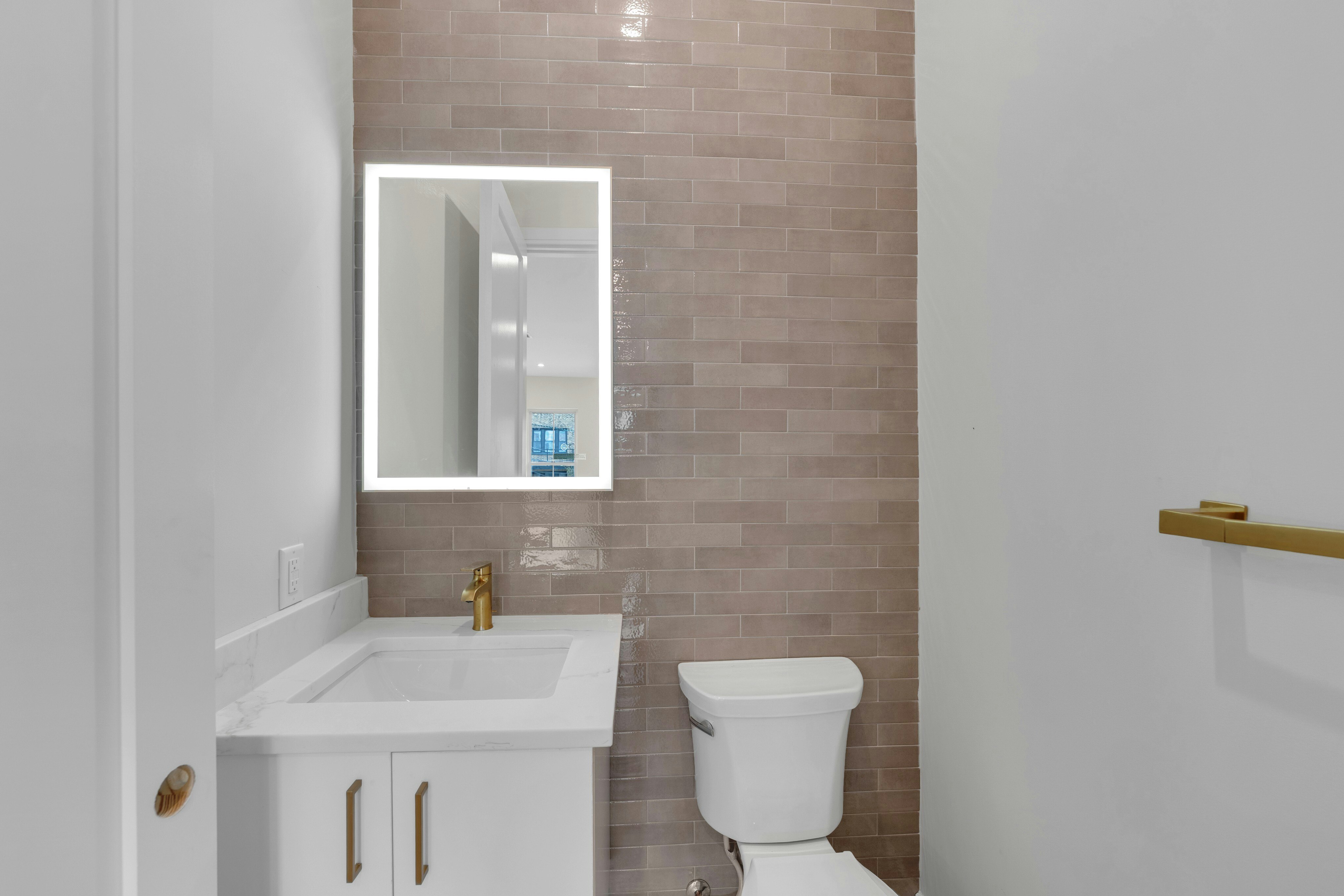 28 Clinton Avenue Unit B 