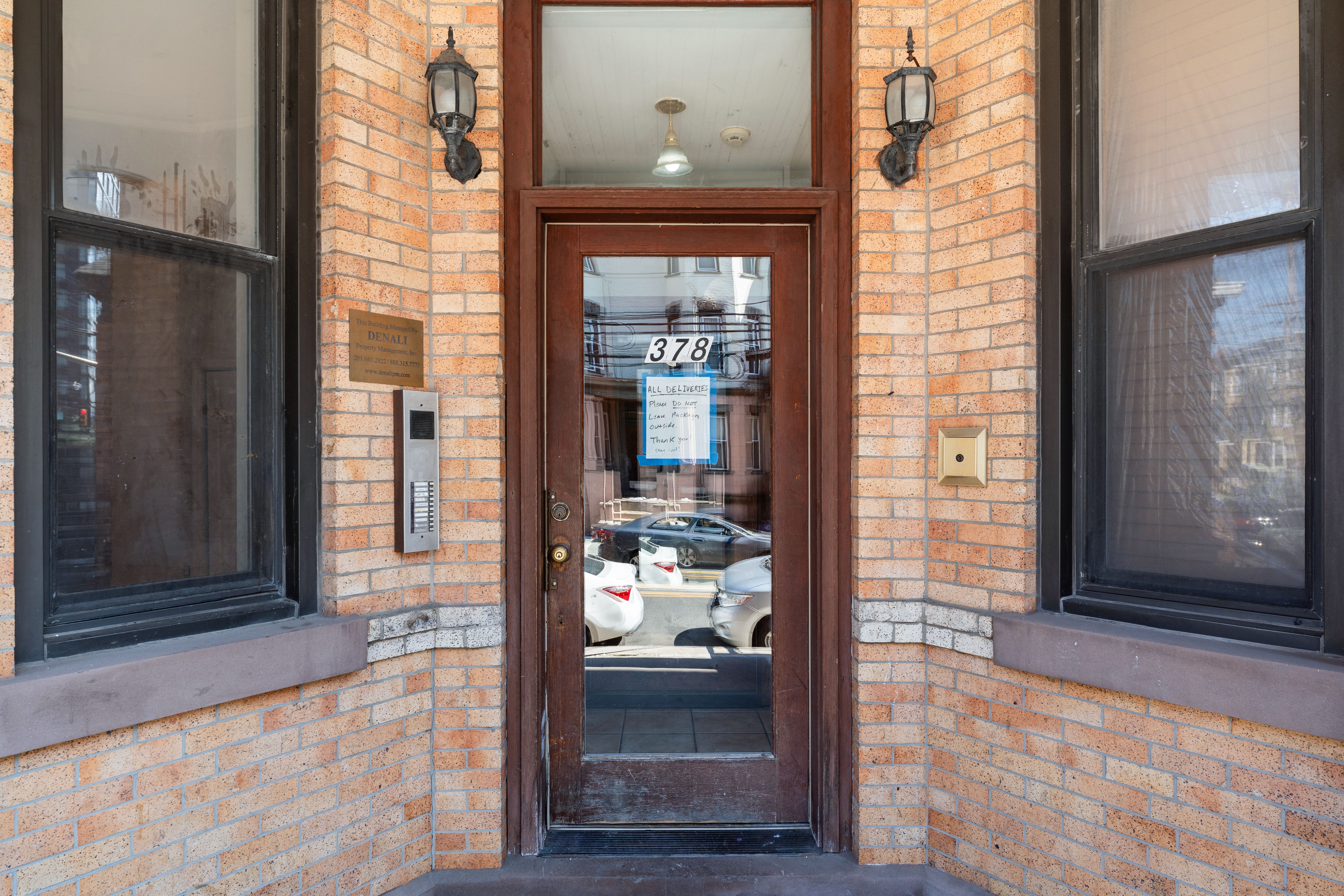 378 Baldwin Ave Unit# 1L