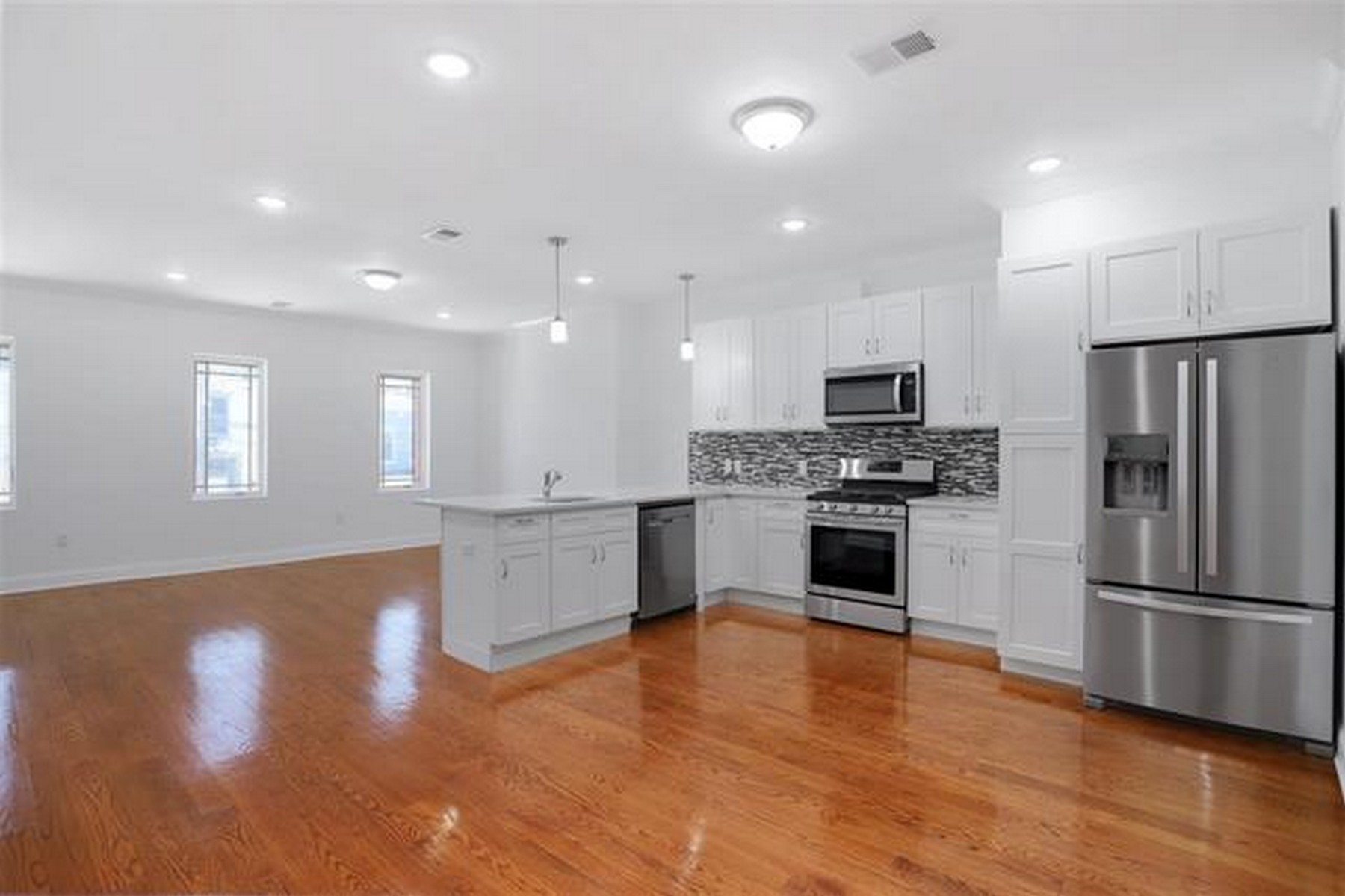 315 New York Ave Unit# 2