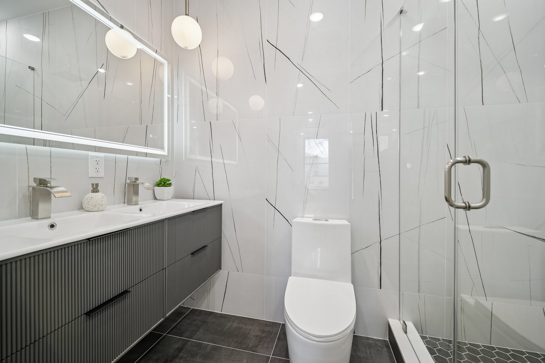 85 Bleecker St Unit# 2