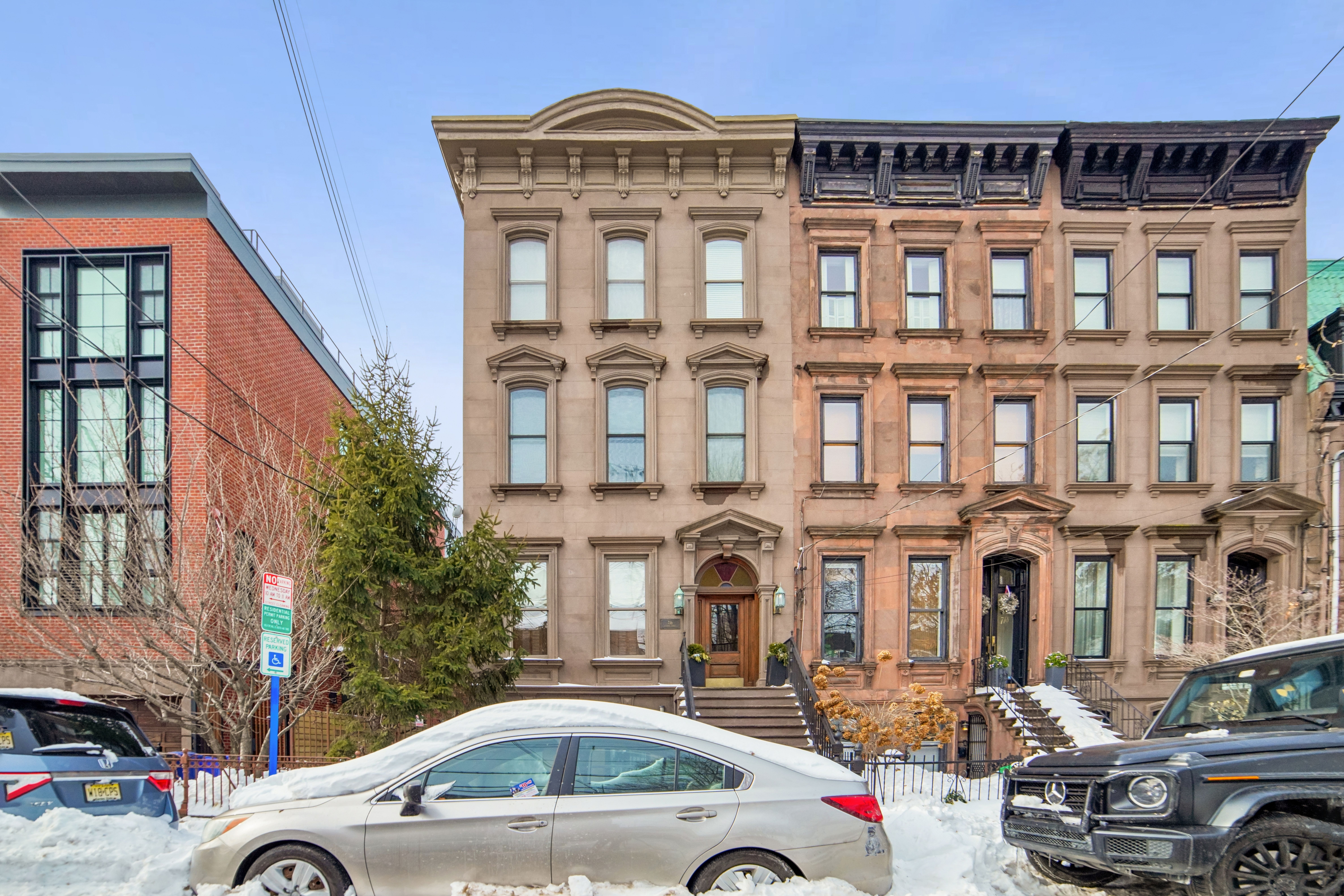 716 Hudson Street 