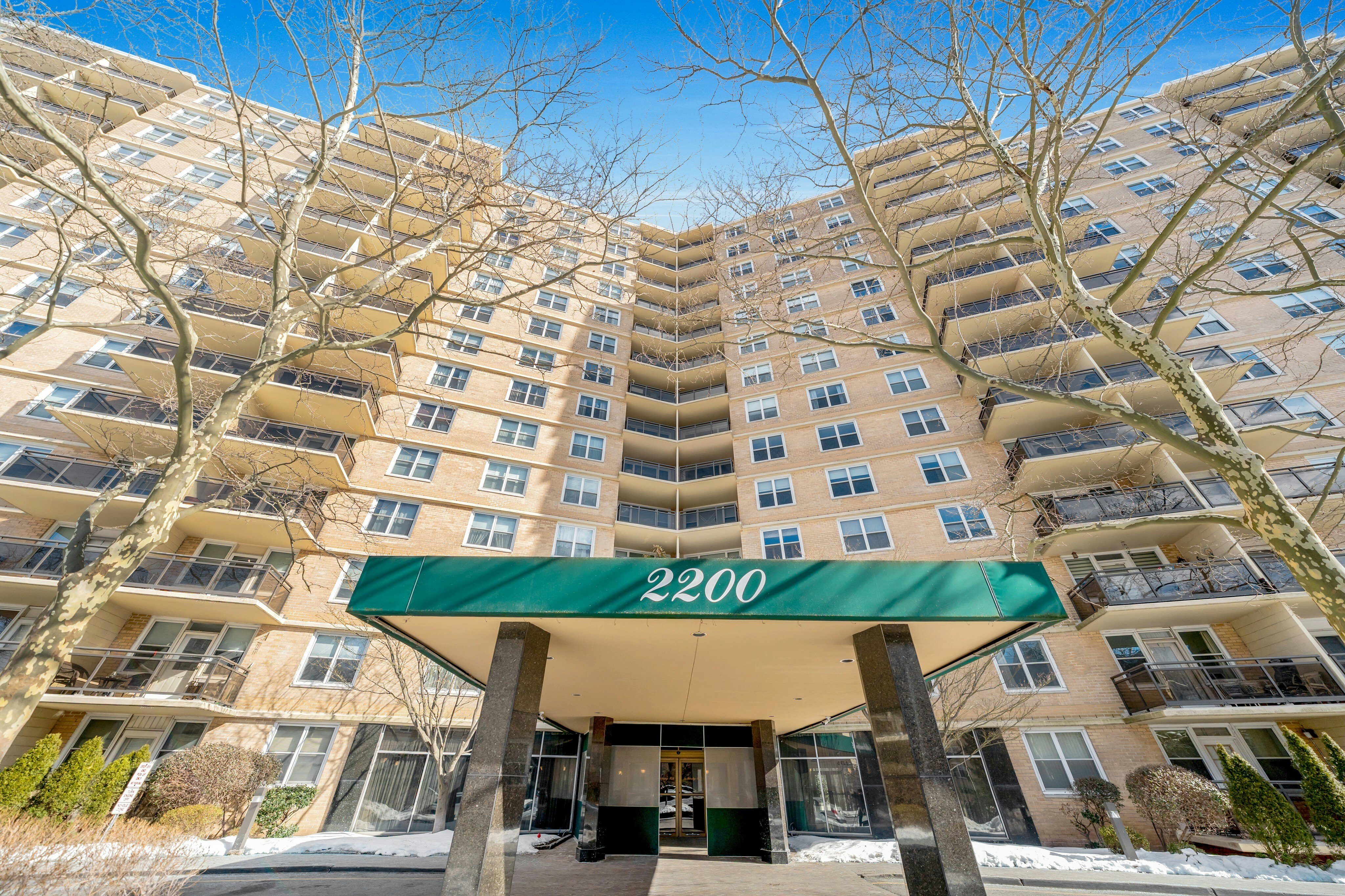 2200 North Central Road #15C