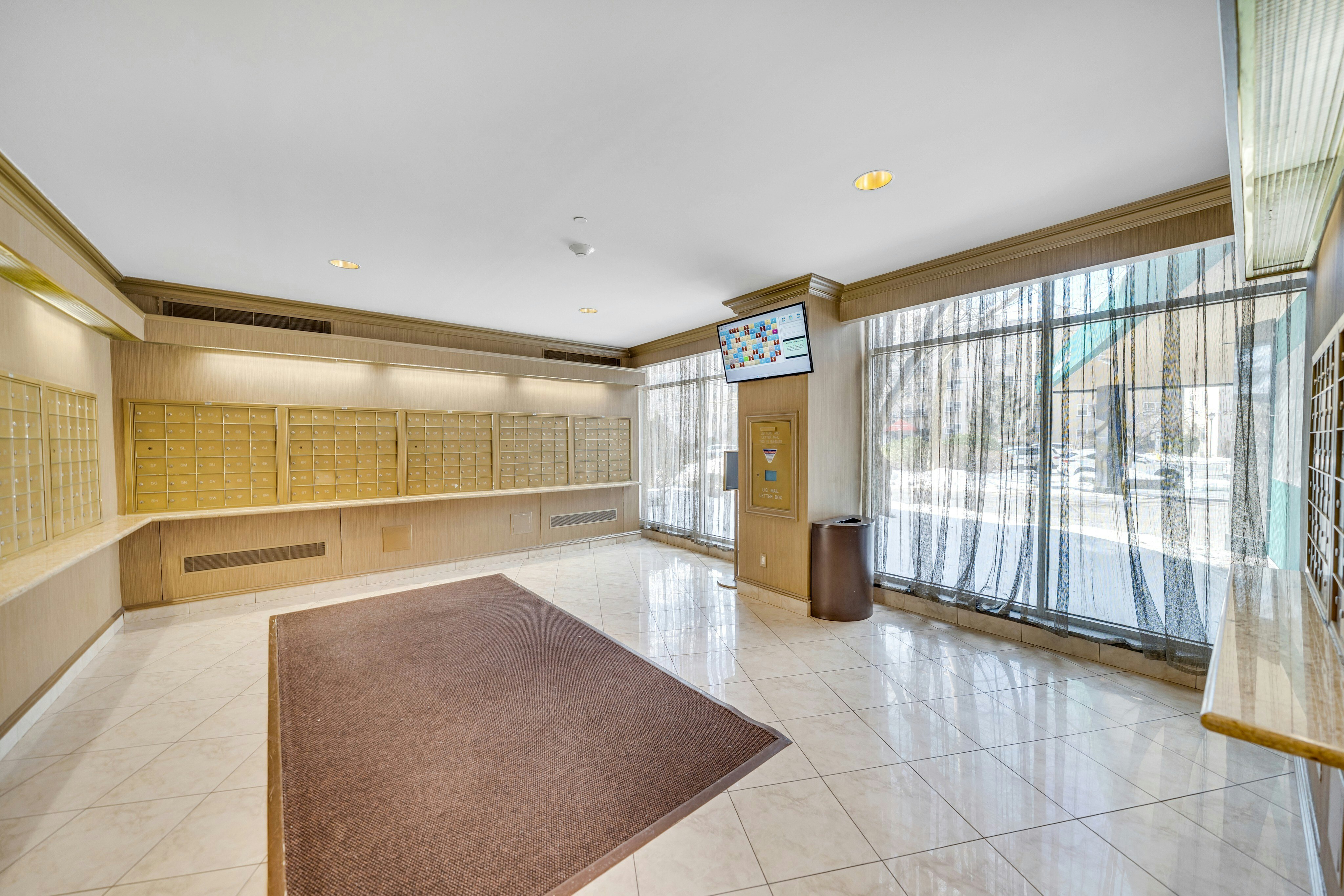 2200 North Central Road #15C