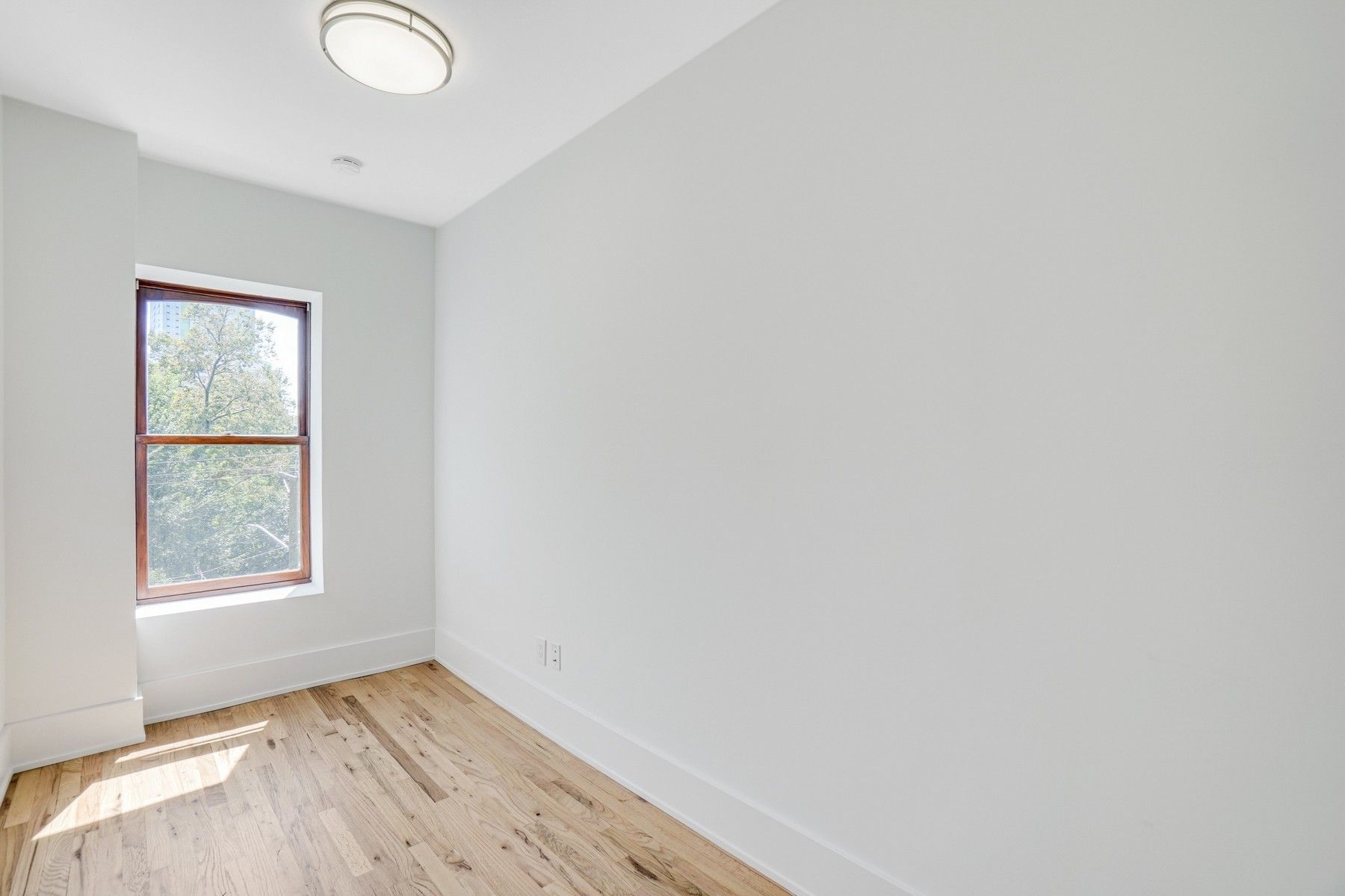 274 Montgomery St Unit# 4