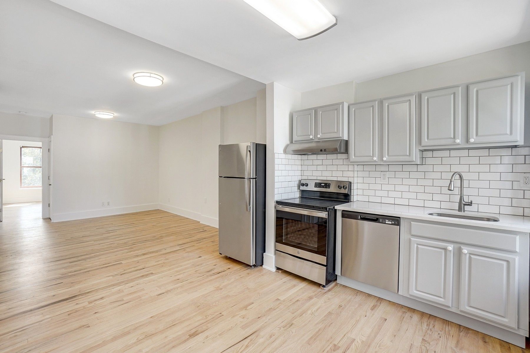 274 Montgomery St Unit# 4