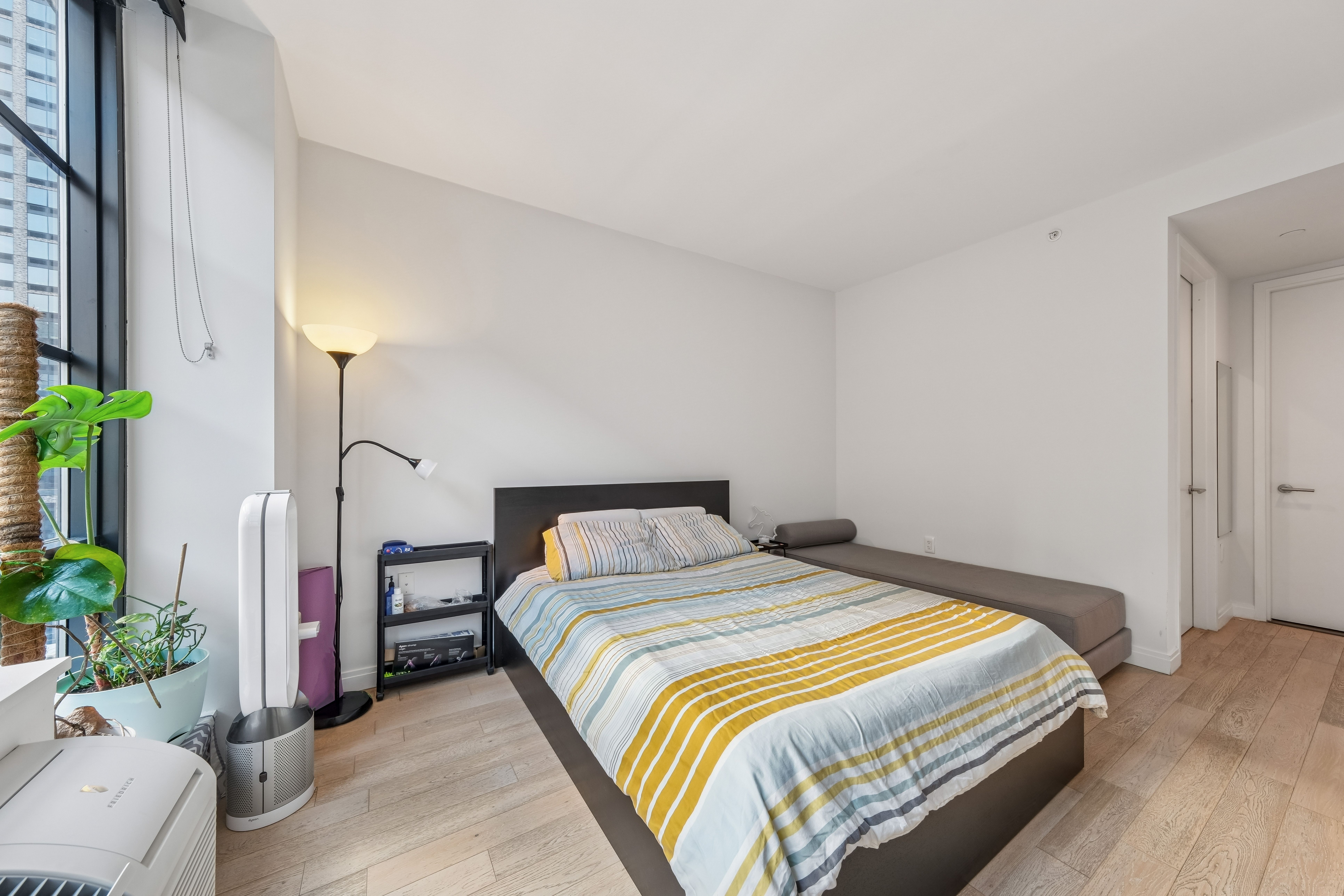 160 Oakland Avenue 805