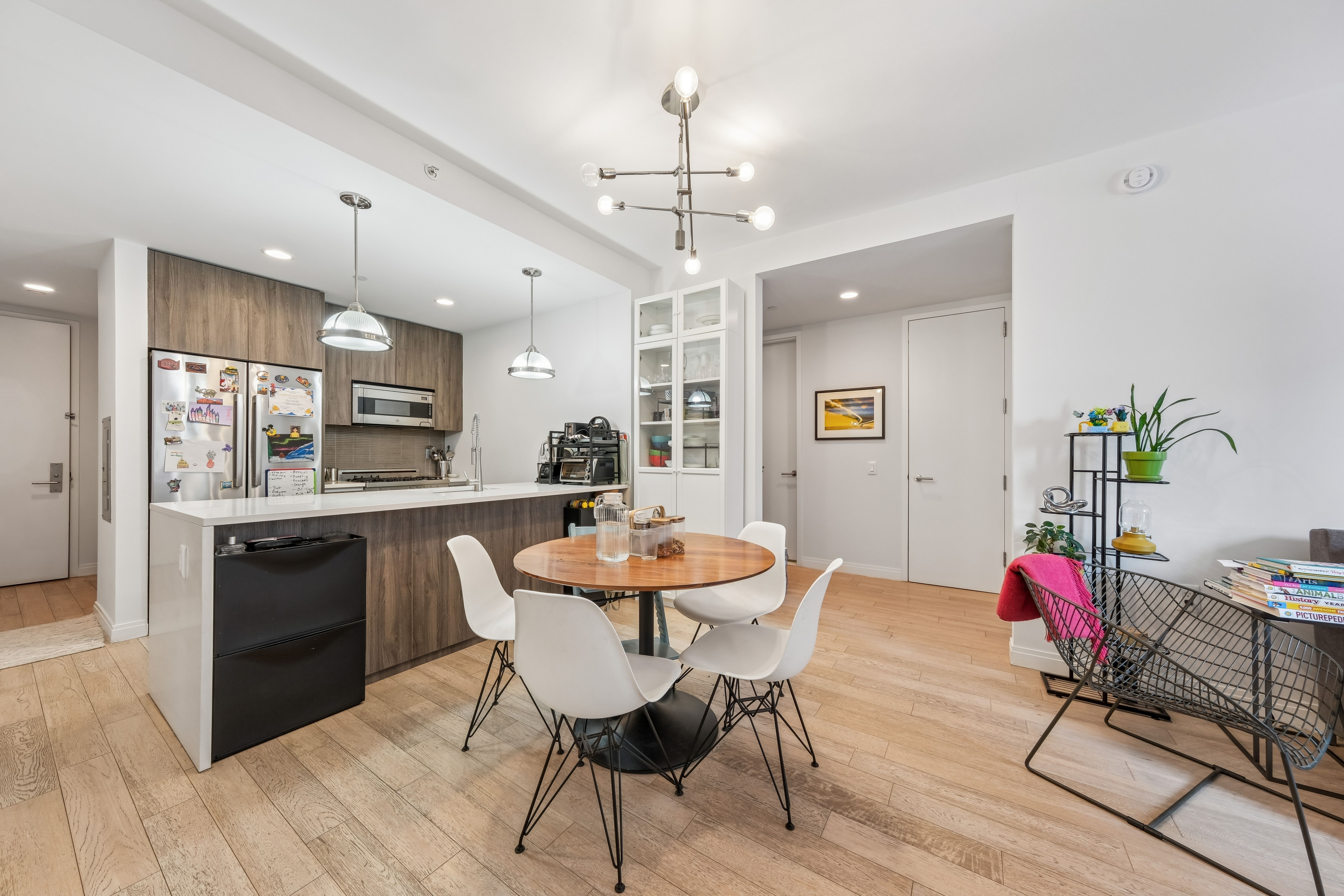 160 Oakland Avenue 805