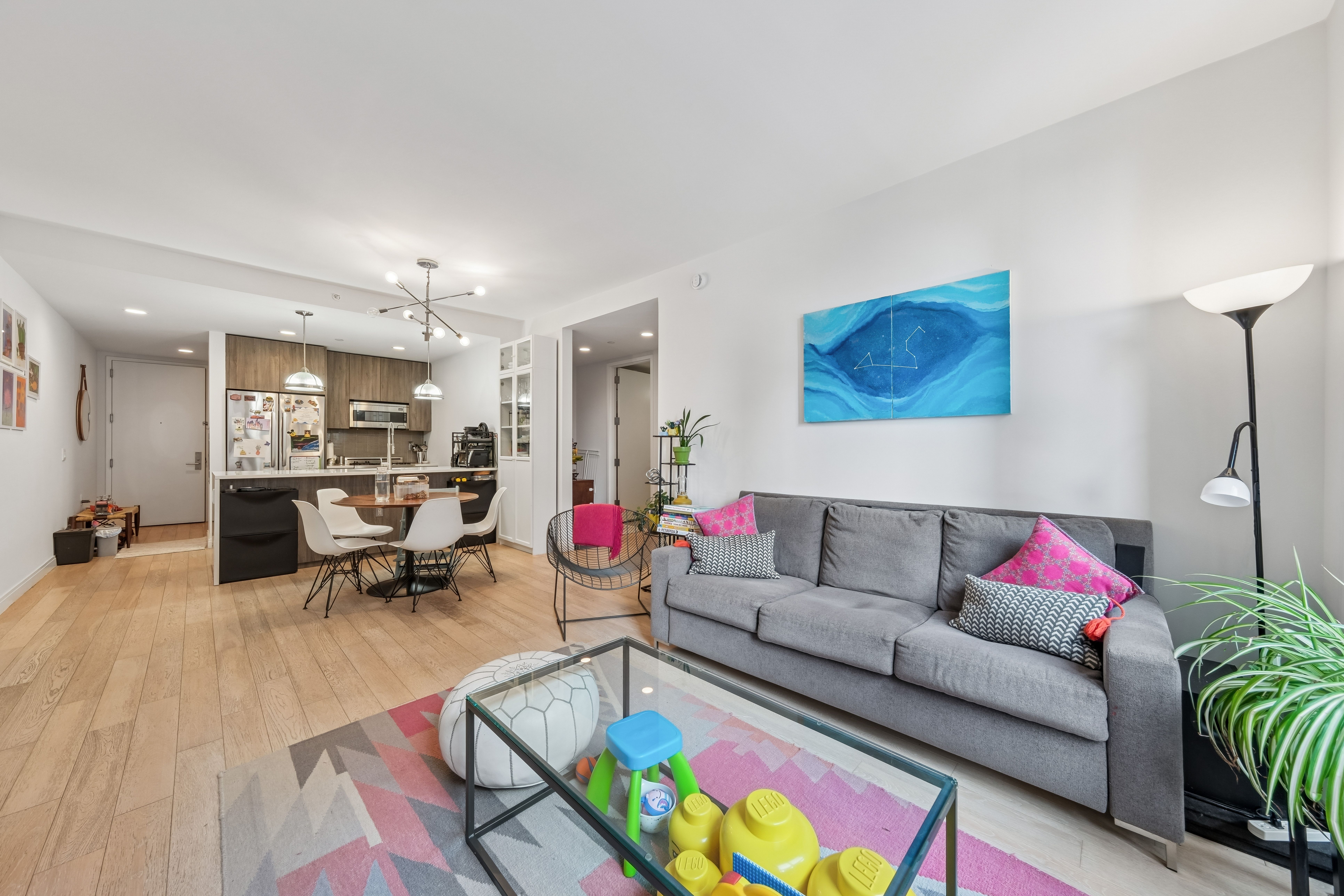 160 Oakland Avenue 805