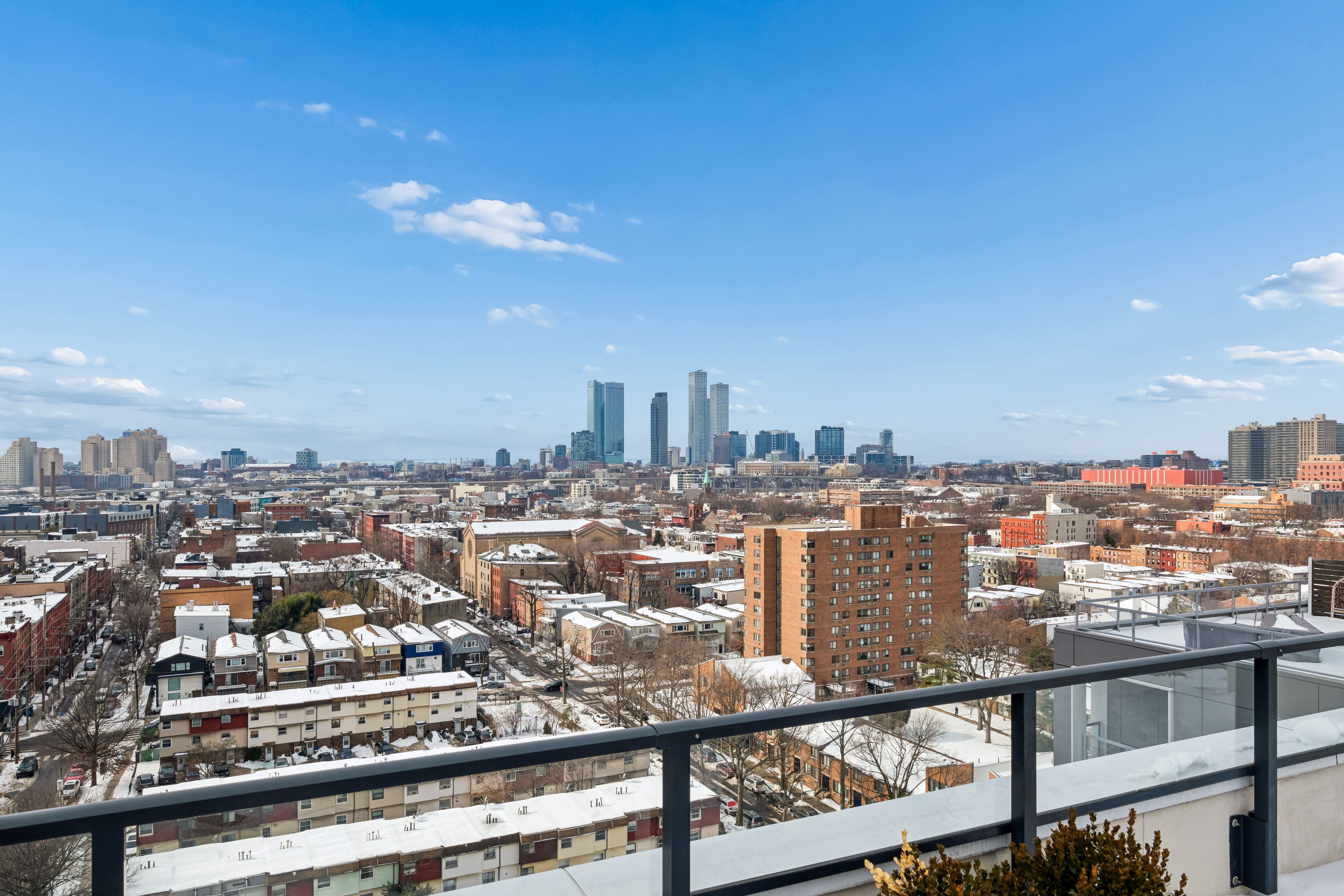 160 Oakland Avenue 805