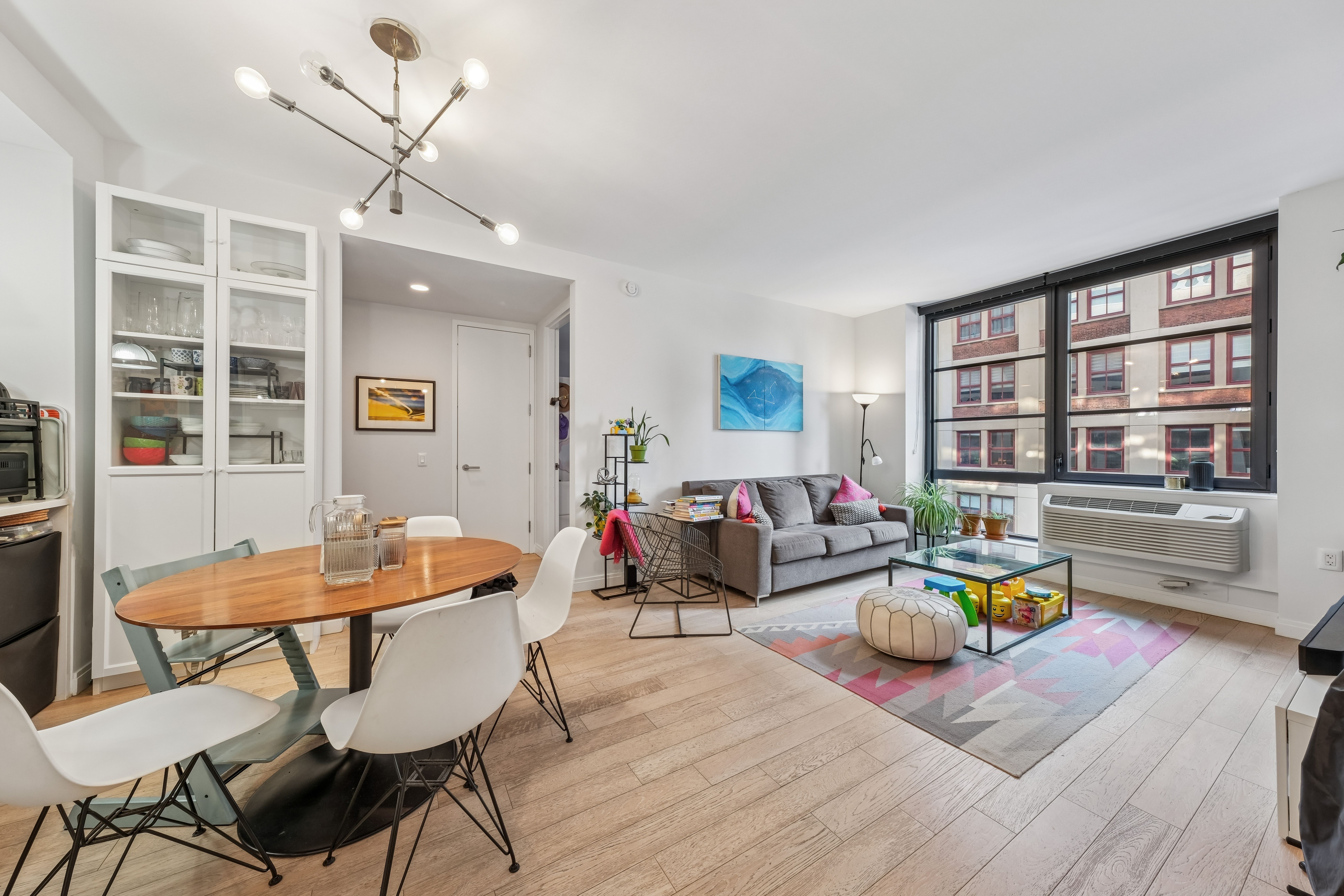 160 Oakland Avenue 805