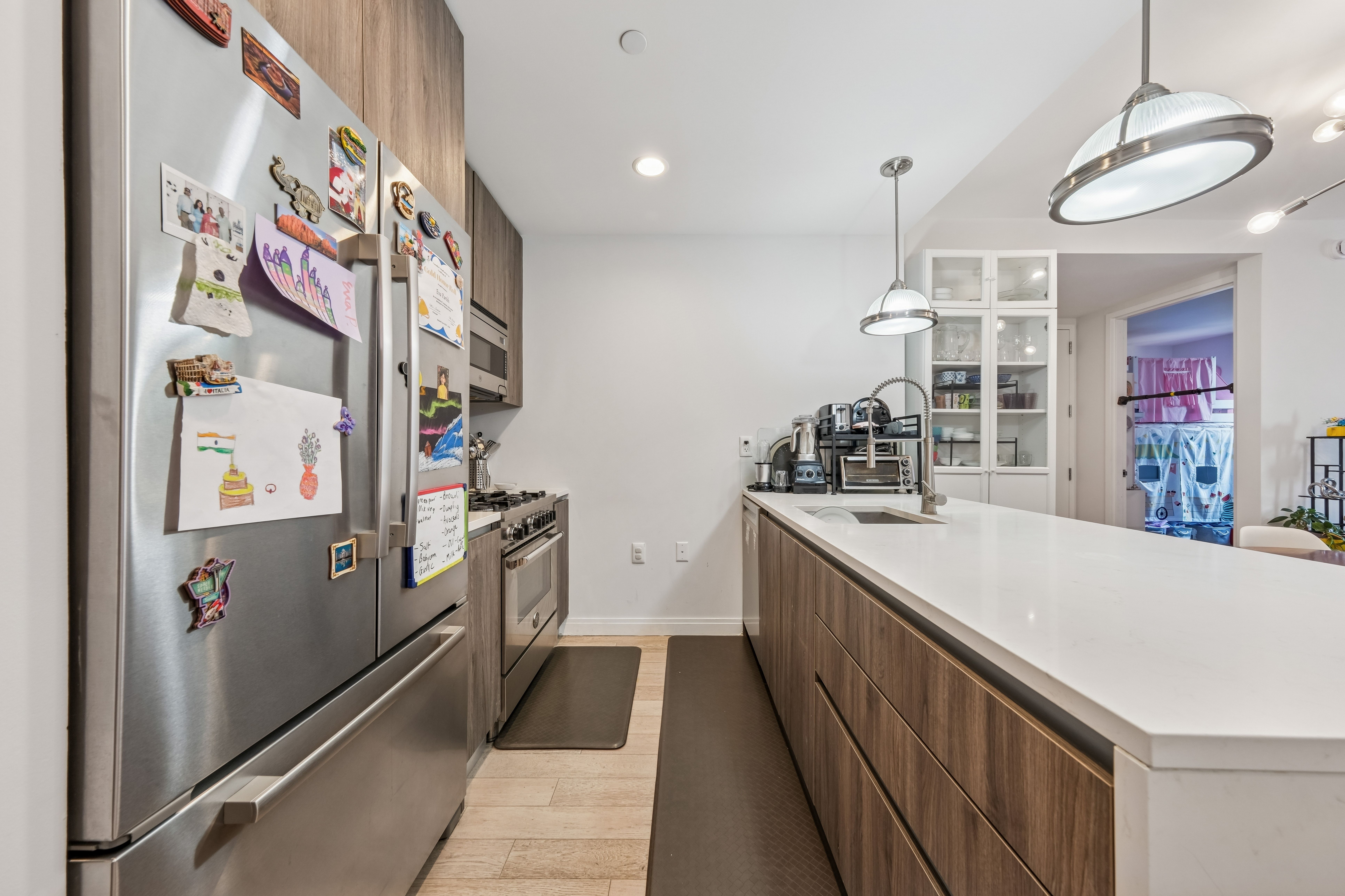 160 Oakland Avenue 805