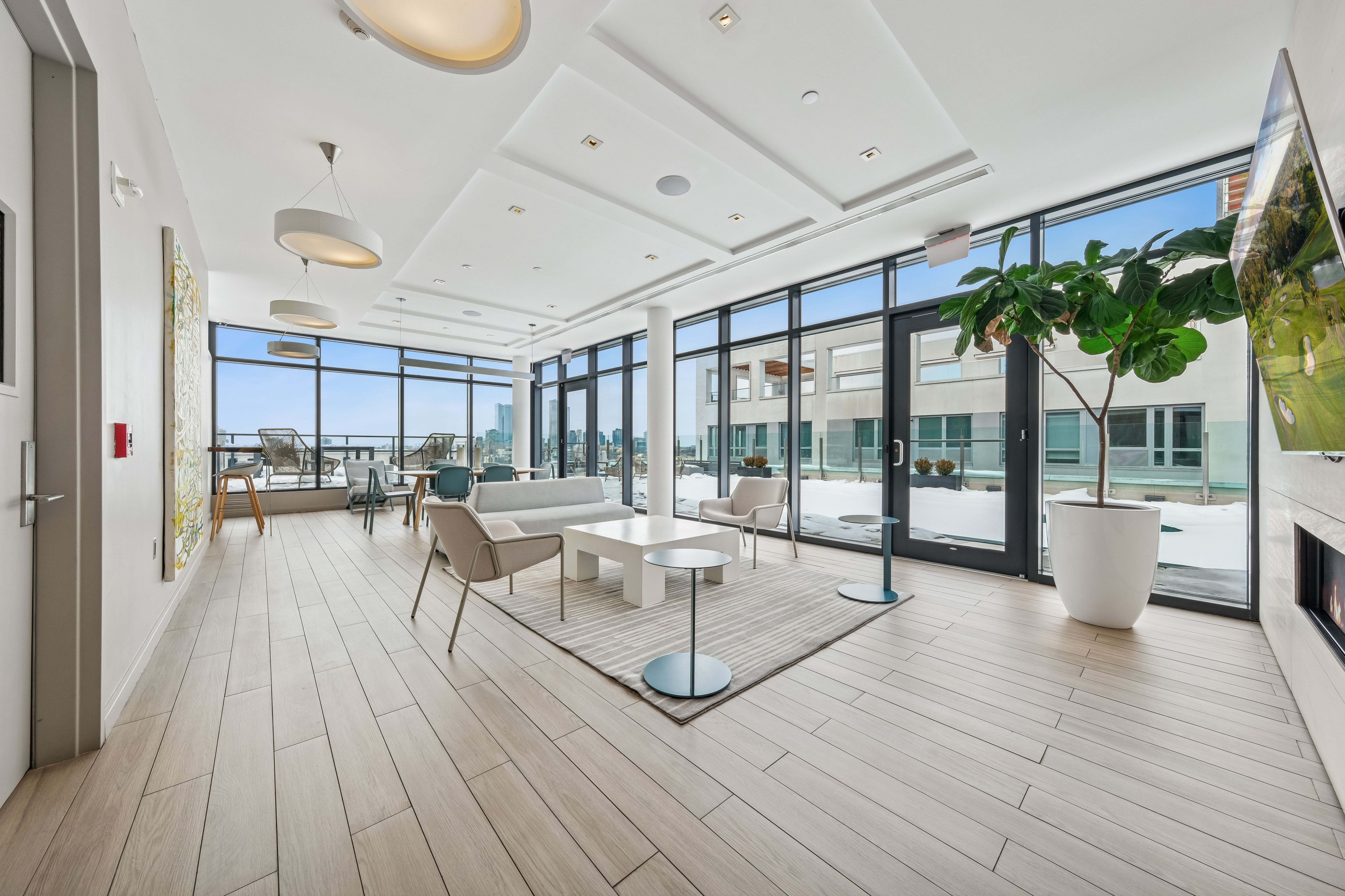 160 Oakland Avenue 805