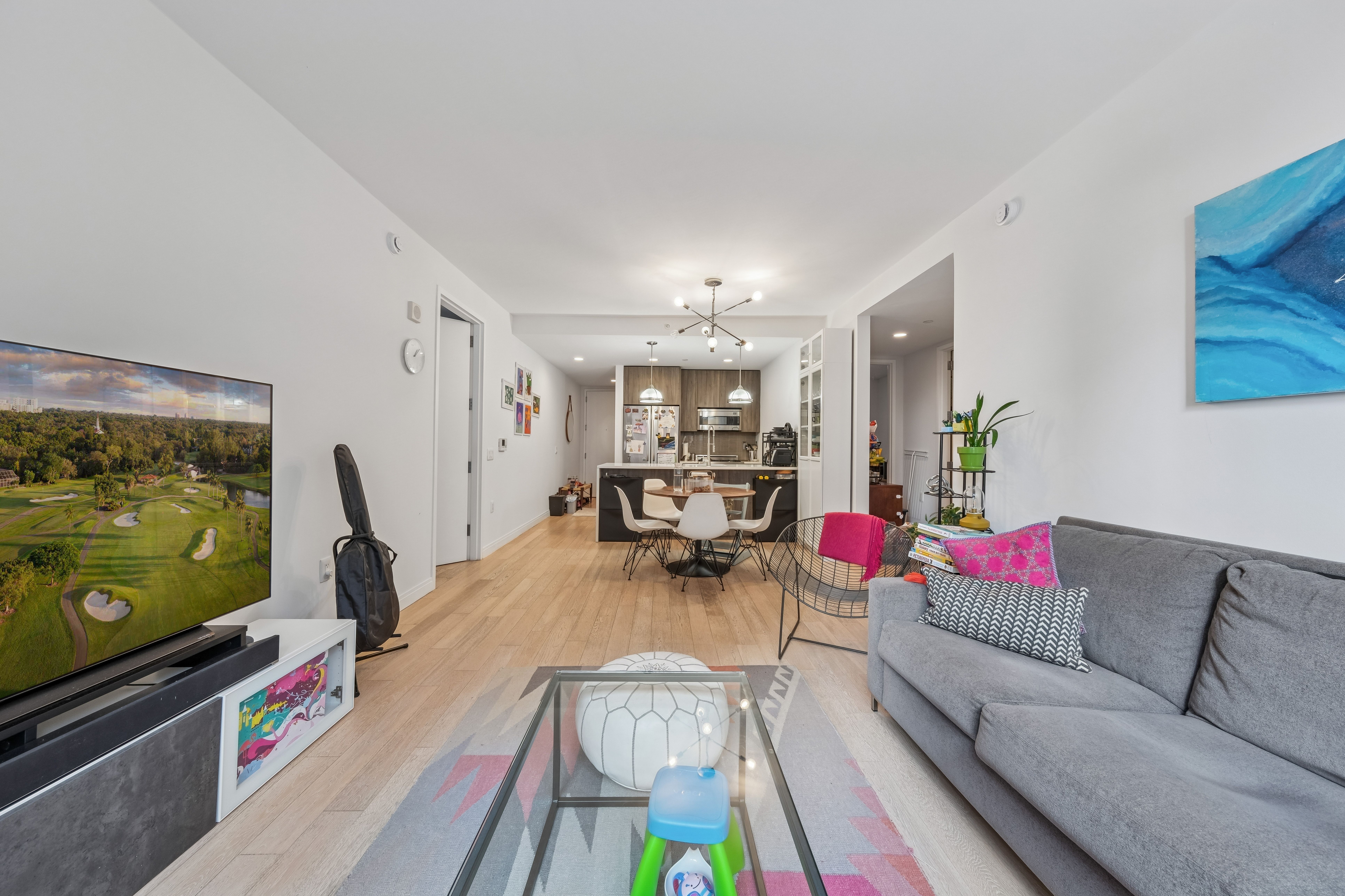 160 Oakland Avenue 805