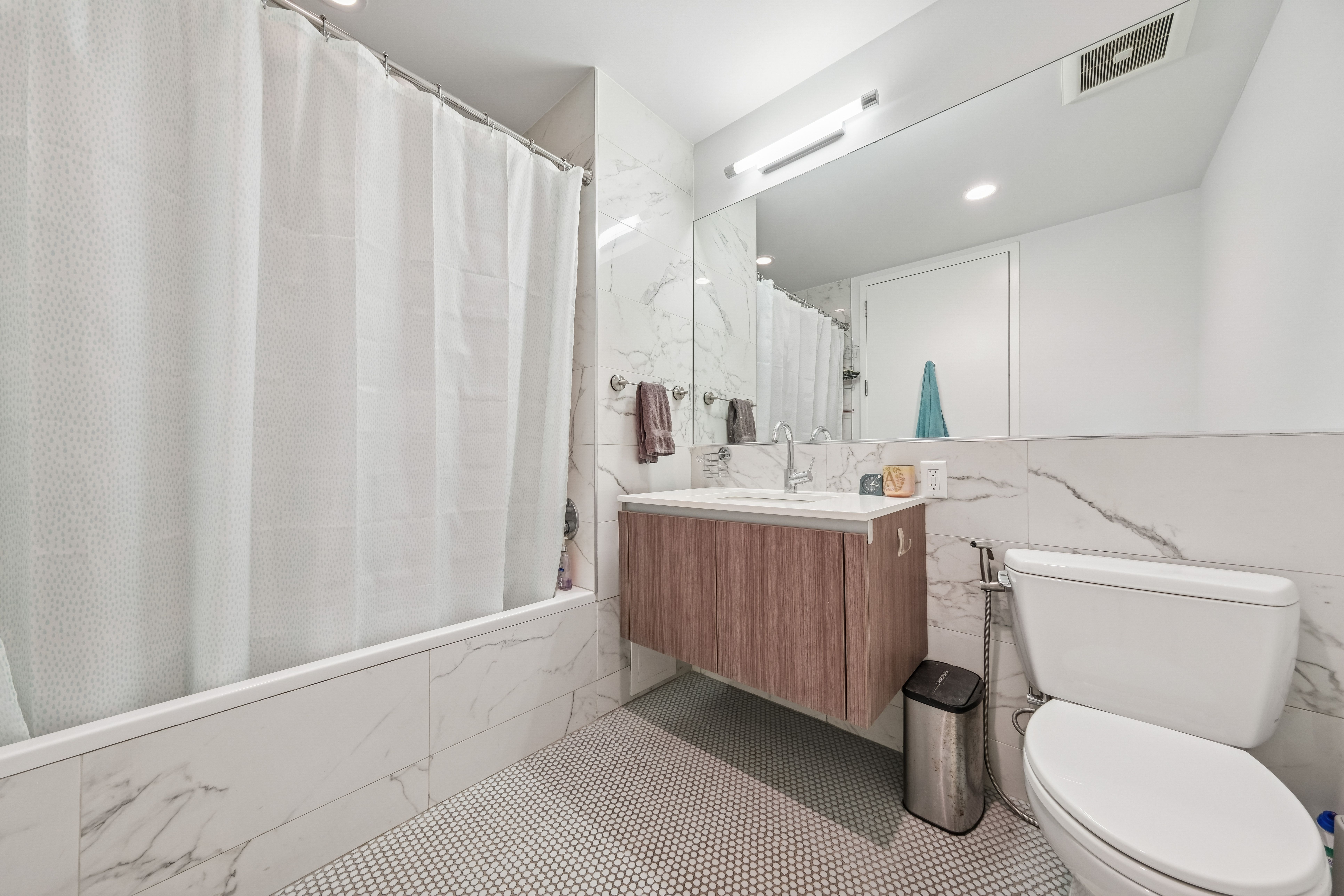 160 Oakland Avenue 805