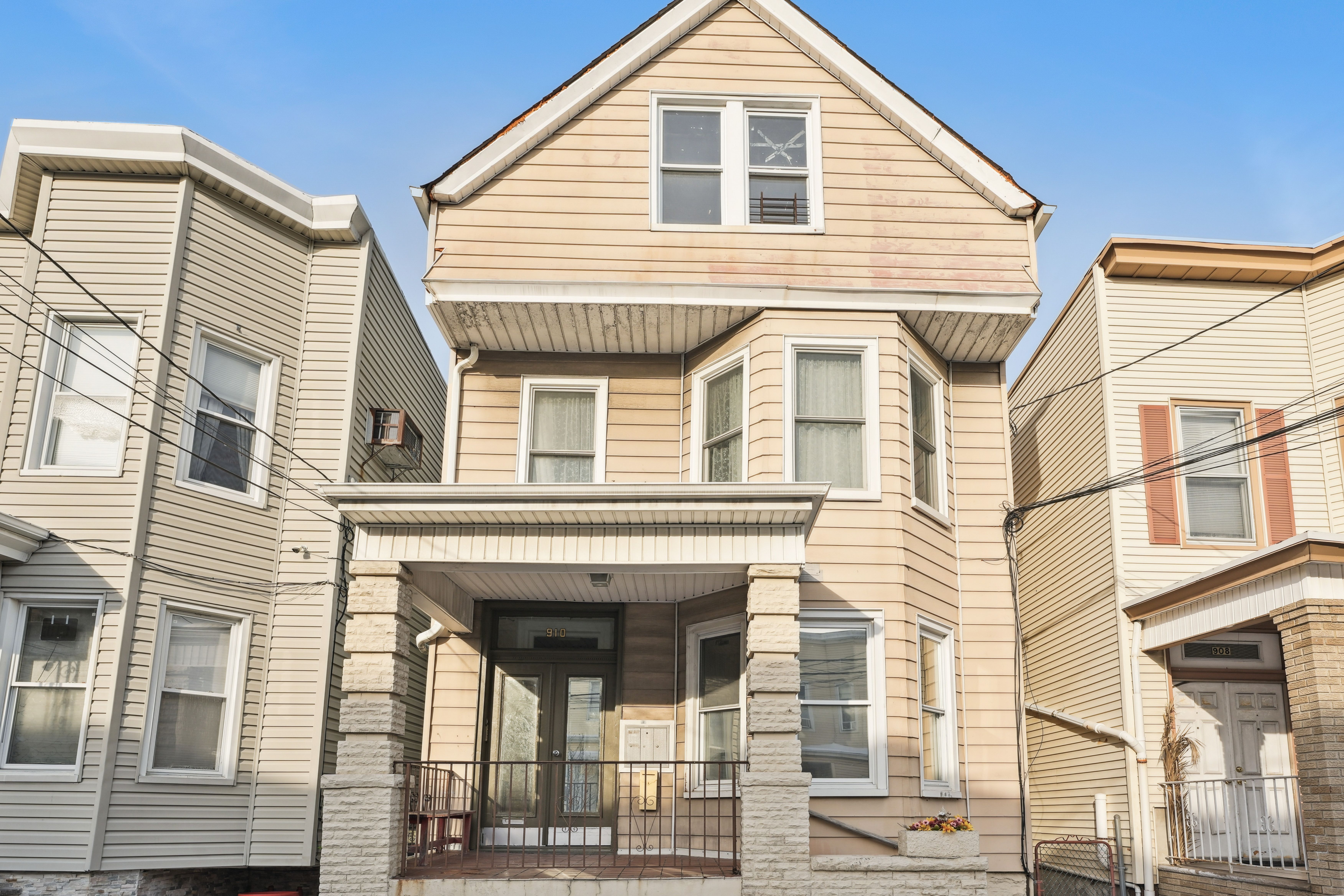 910 19th Street 