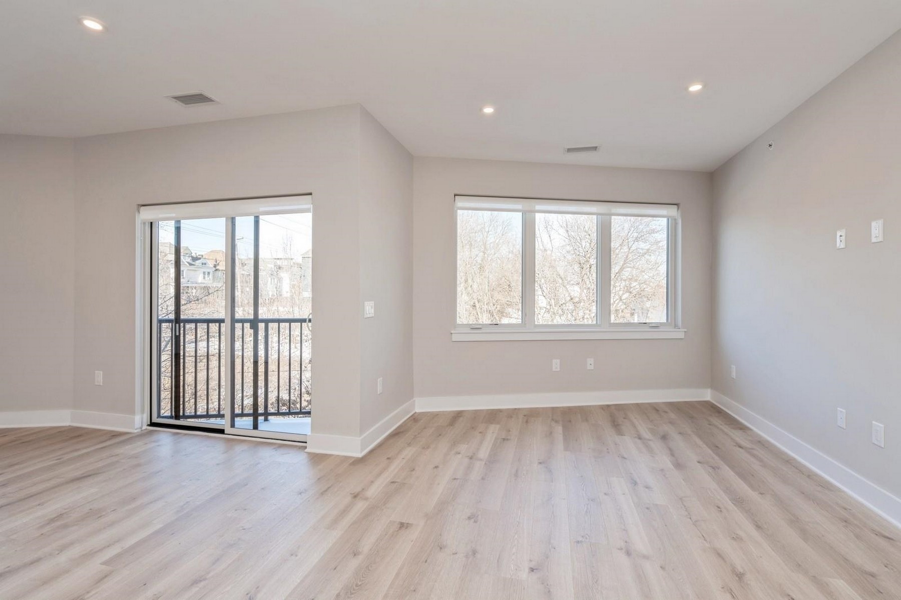 201-205 Randolph Ave Unit# 105