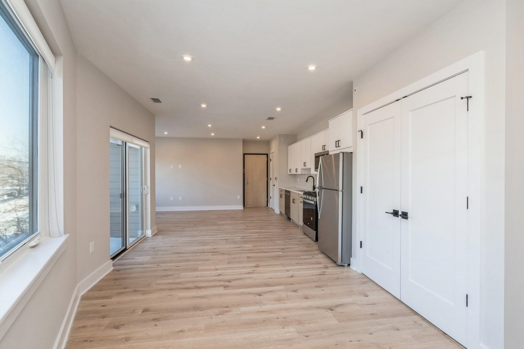201-205 Randolph Ave Unit# 105