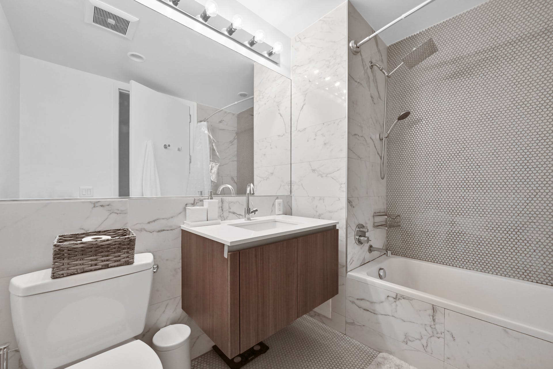 160 1st St Unit# 913