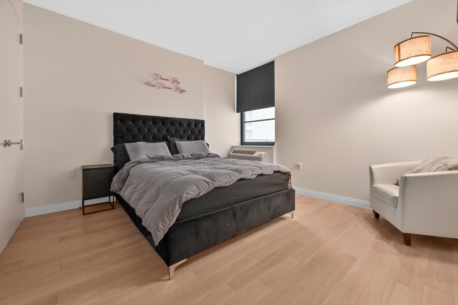 160 1st St Unit# 913