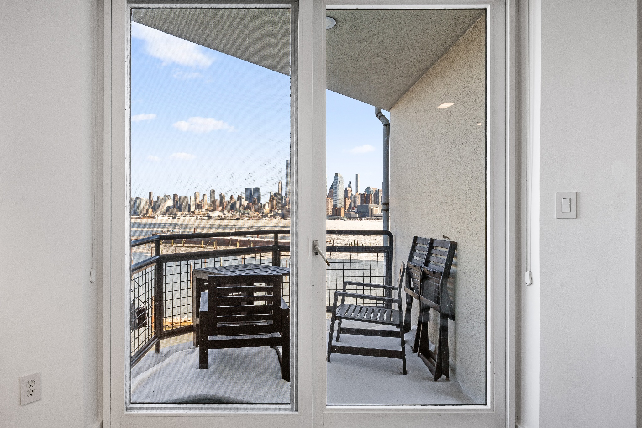 600 Harbor Boulevard 