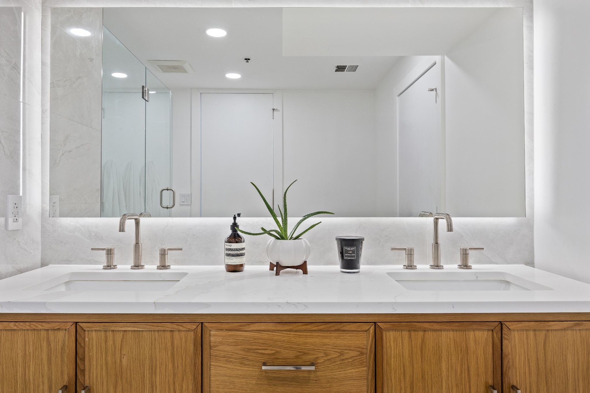 600 Harbor Boulevard 