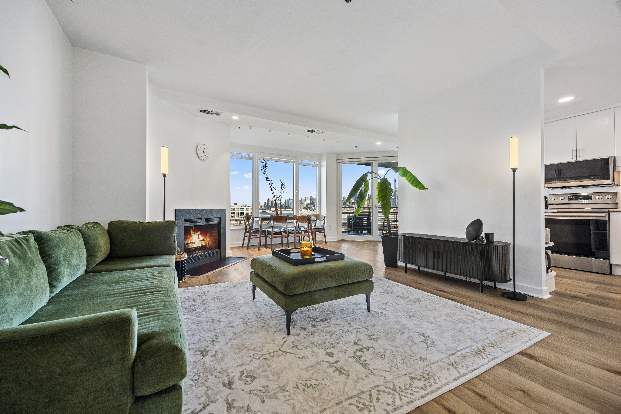 600 Harbor Boulevard 