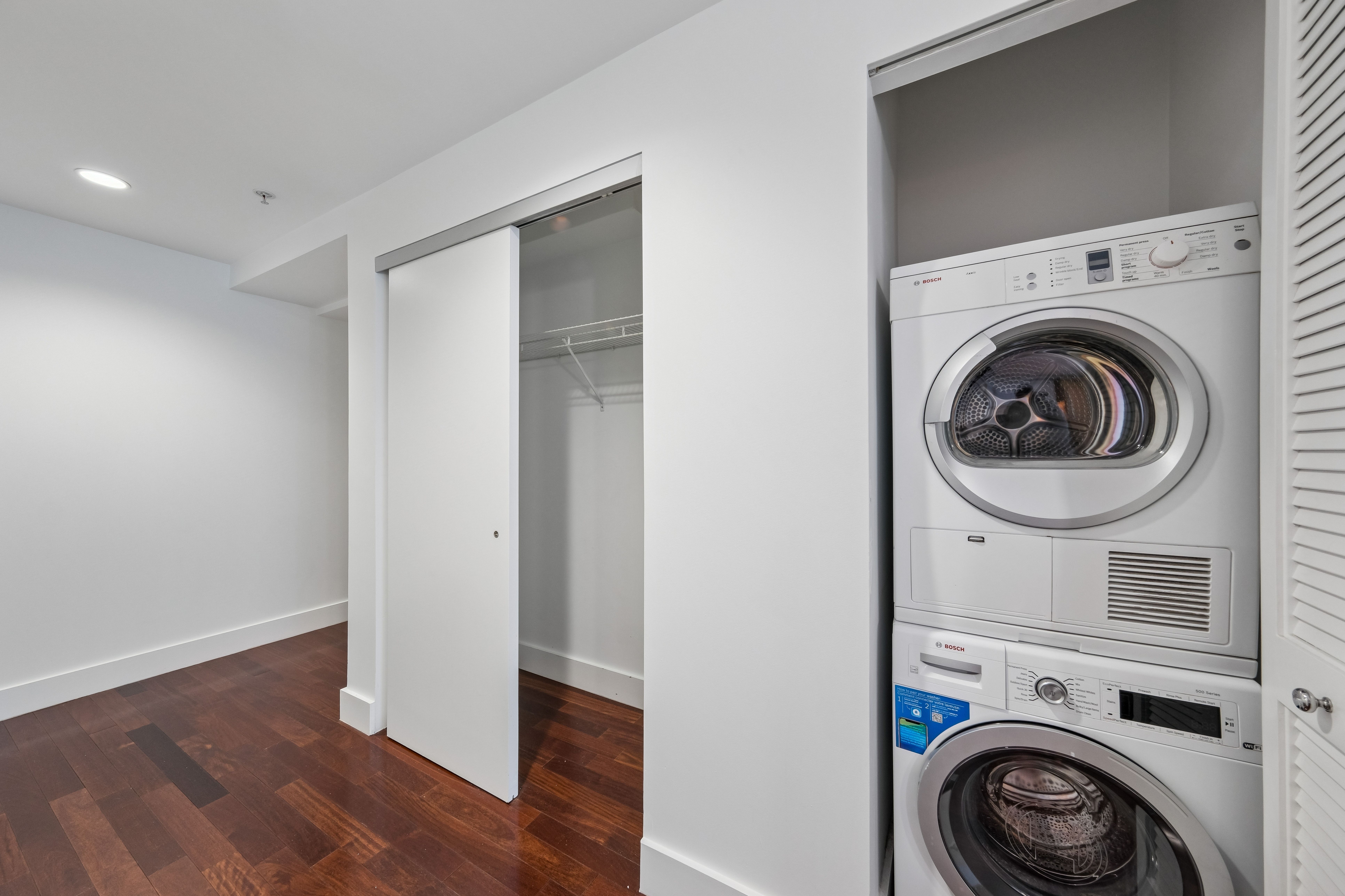 77 Hudson Street Unit 1512