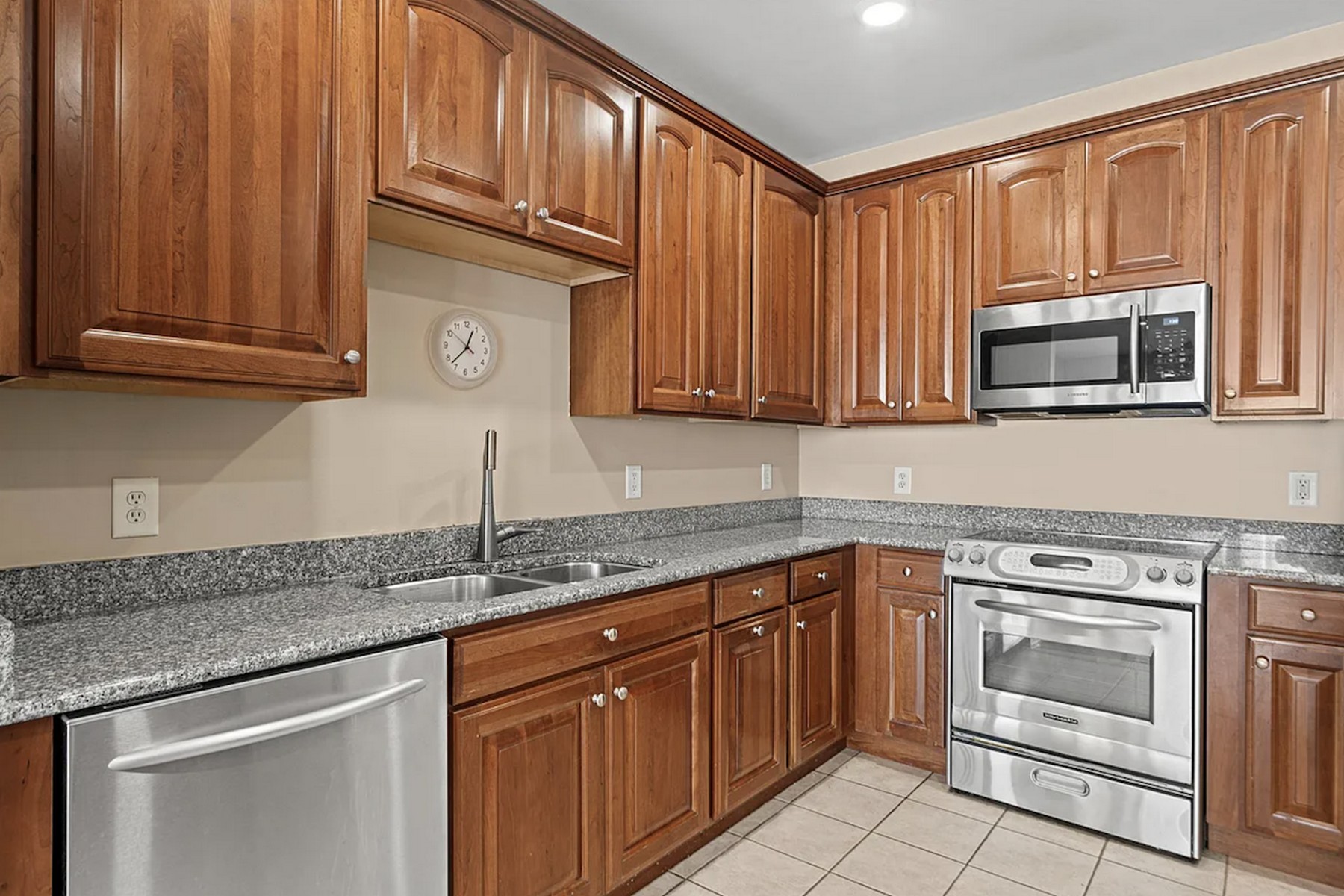 22 Avenue At Port Imperial Unit# 232